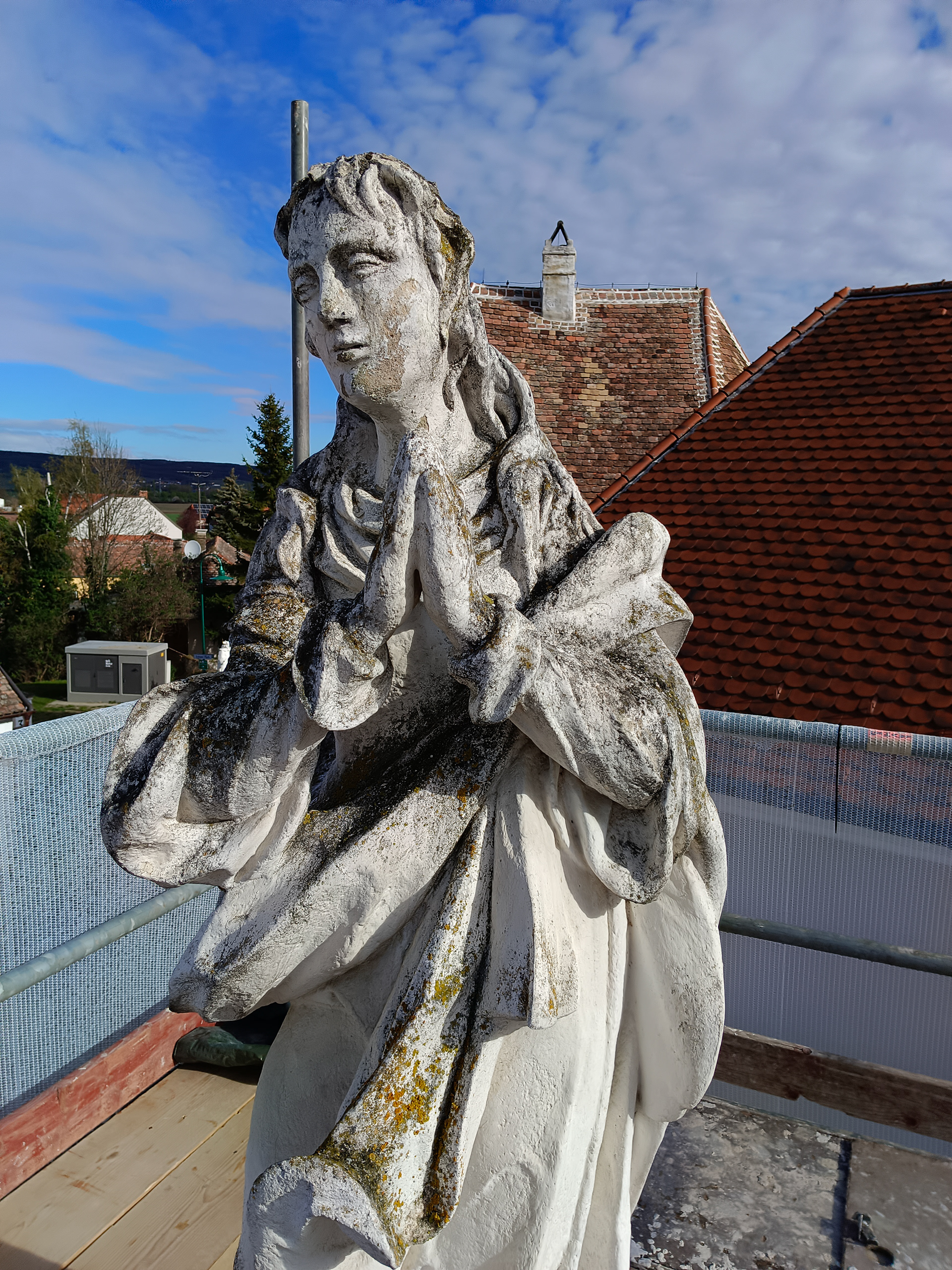 2024 Mariensäule Schrattenthal Maria vor der Restaurierung