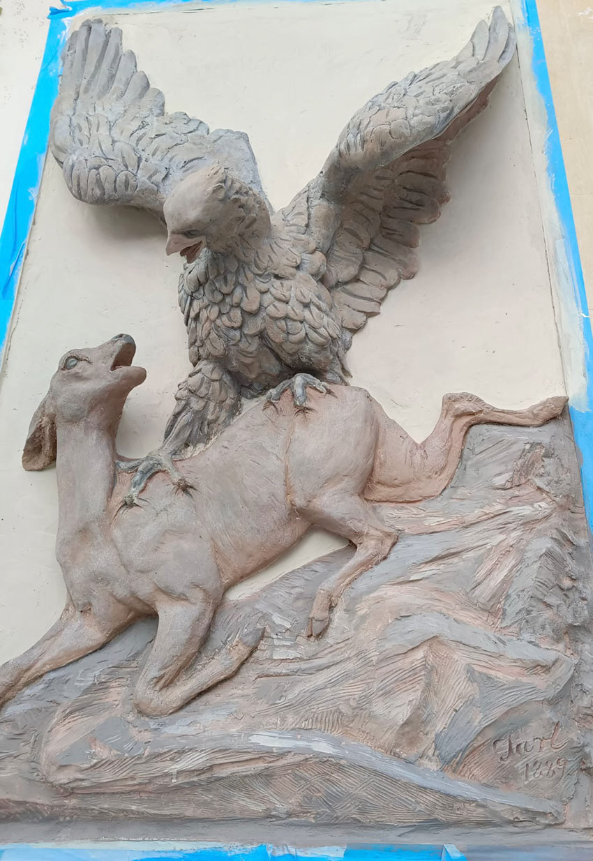 Bärenvilla, Adler nach der Restaurierung