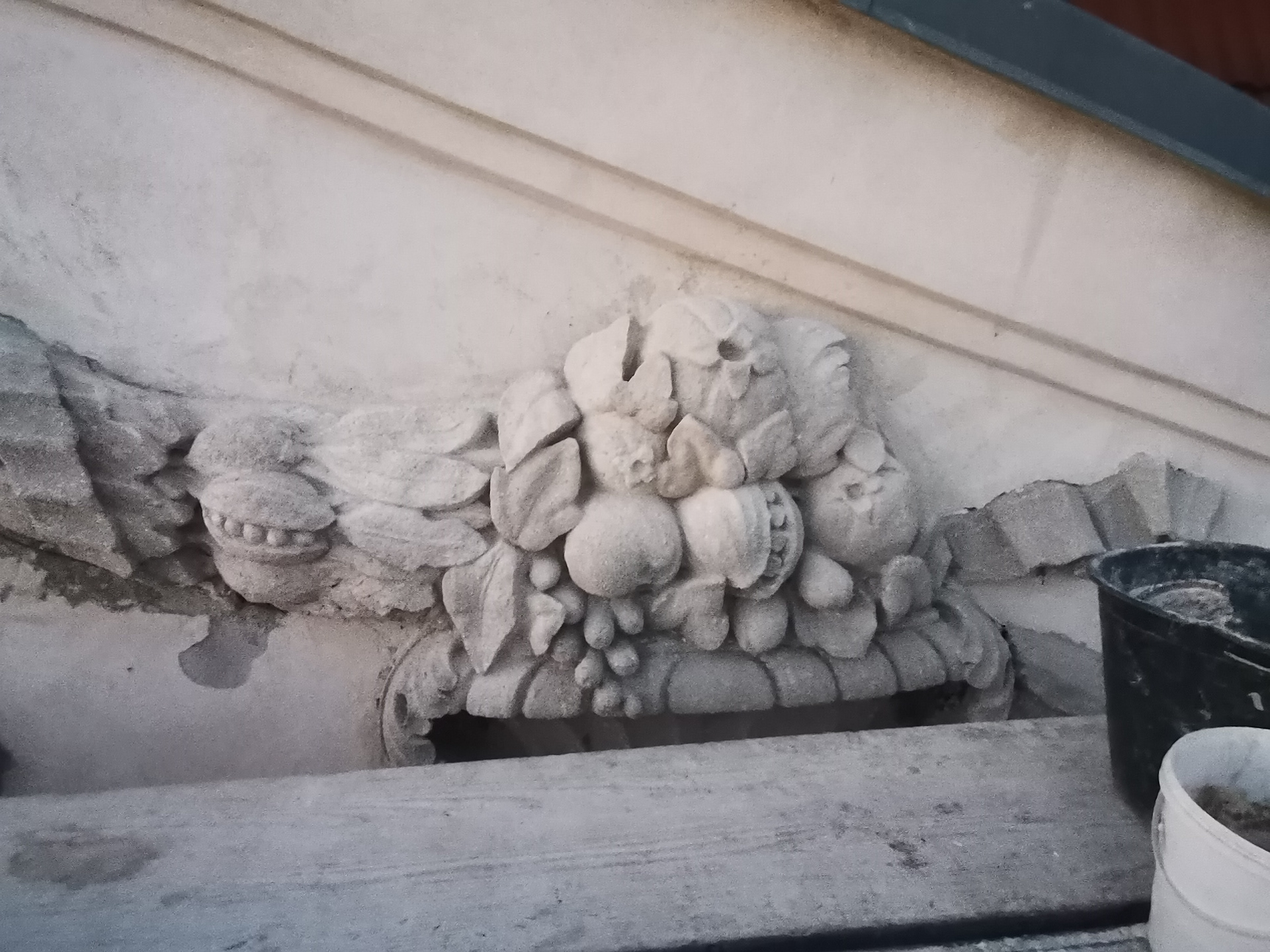 Stift Klosterneuburg, Feston nach der Restaurierung