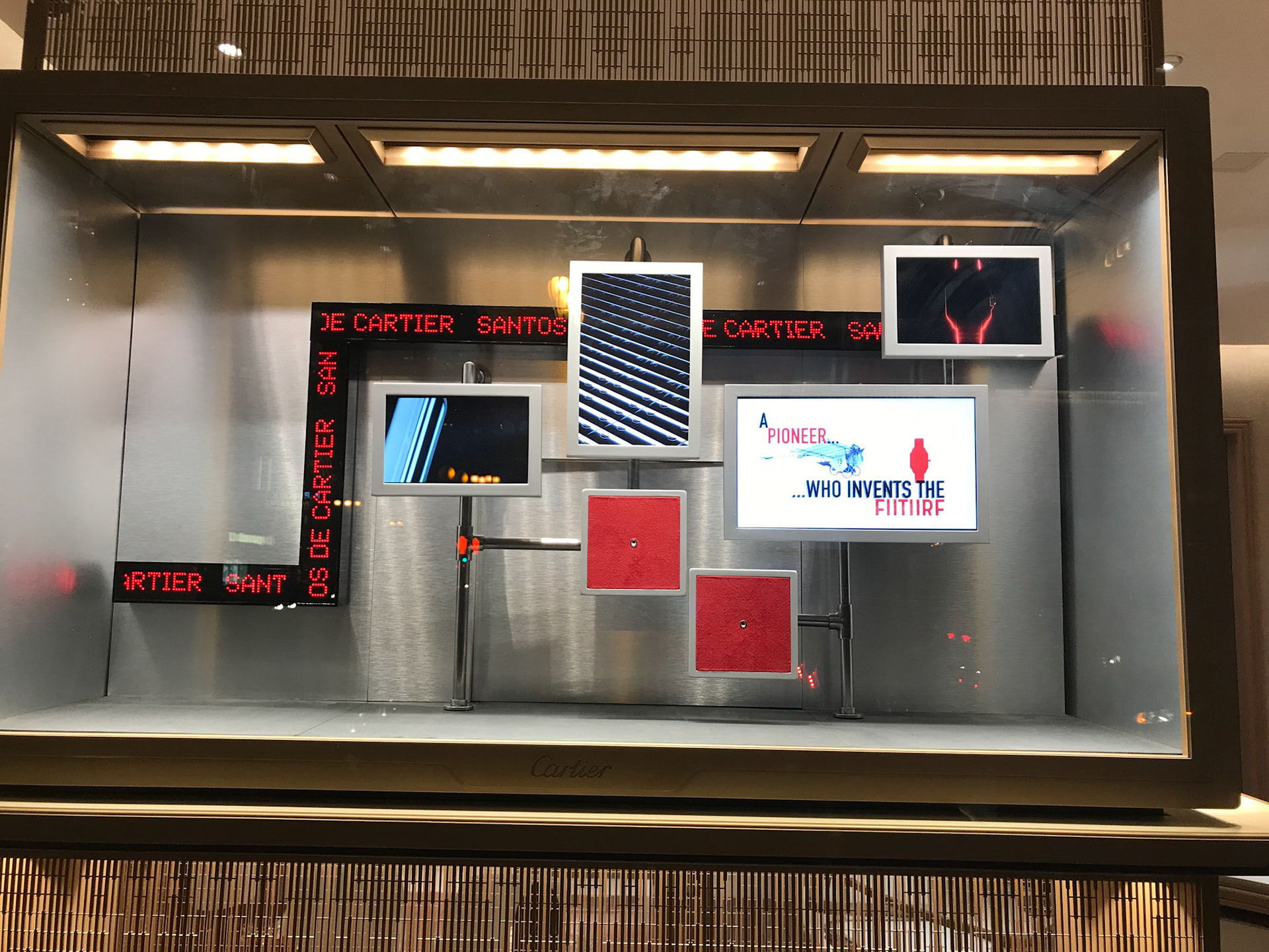 Scrolling Text & Video Wall to commemorate legendary aviator Alberto Santos-Dumont - Cartier SF, 2018