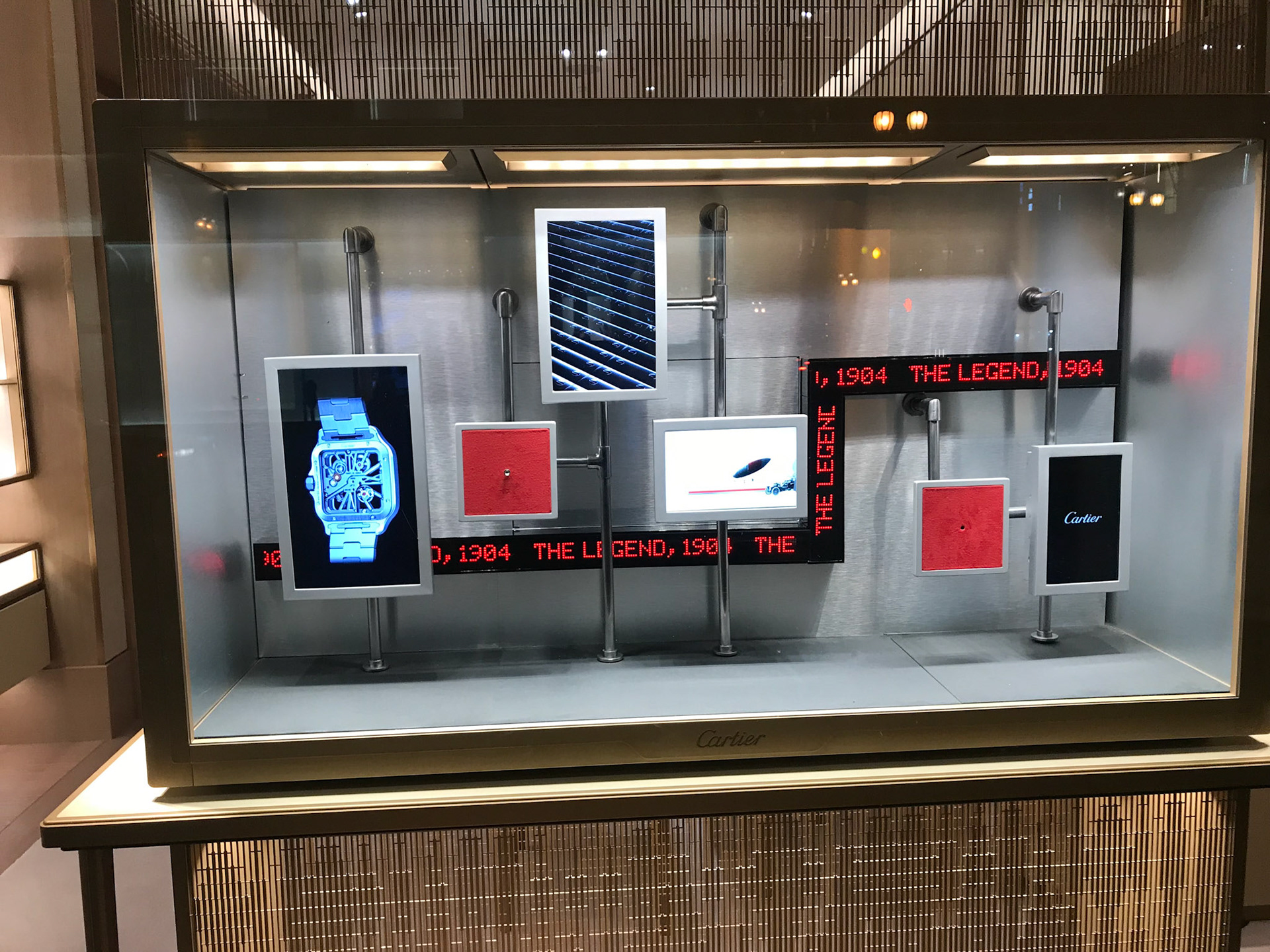 Scrolling Text & Video Wall to commemorate legendary aviator Alberto Santos-Dumont - Cartier SF, 2018