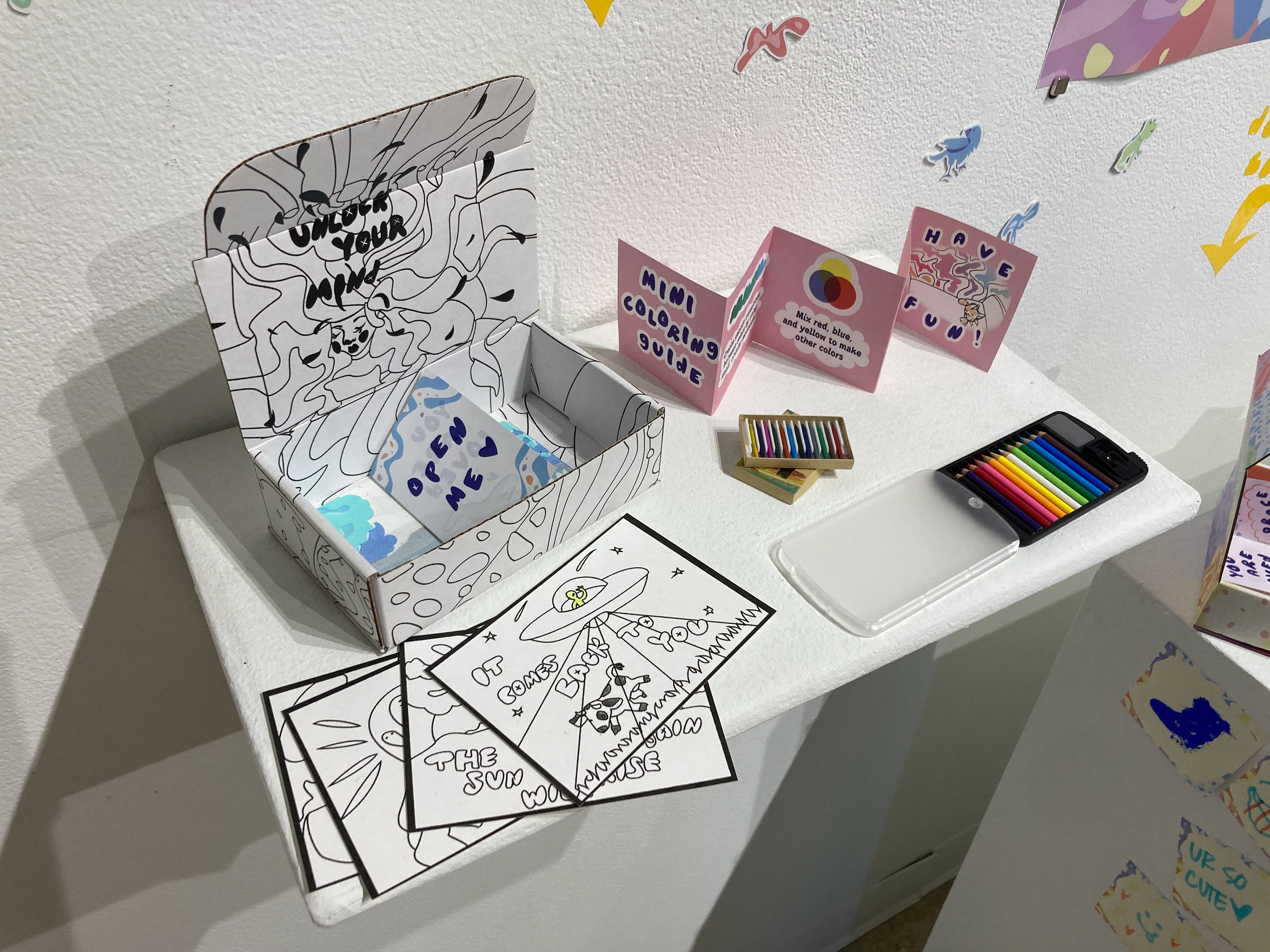"Coloring sheet" themed box