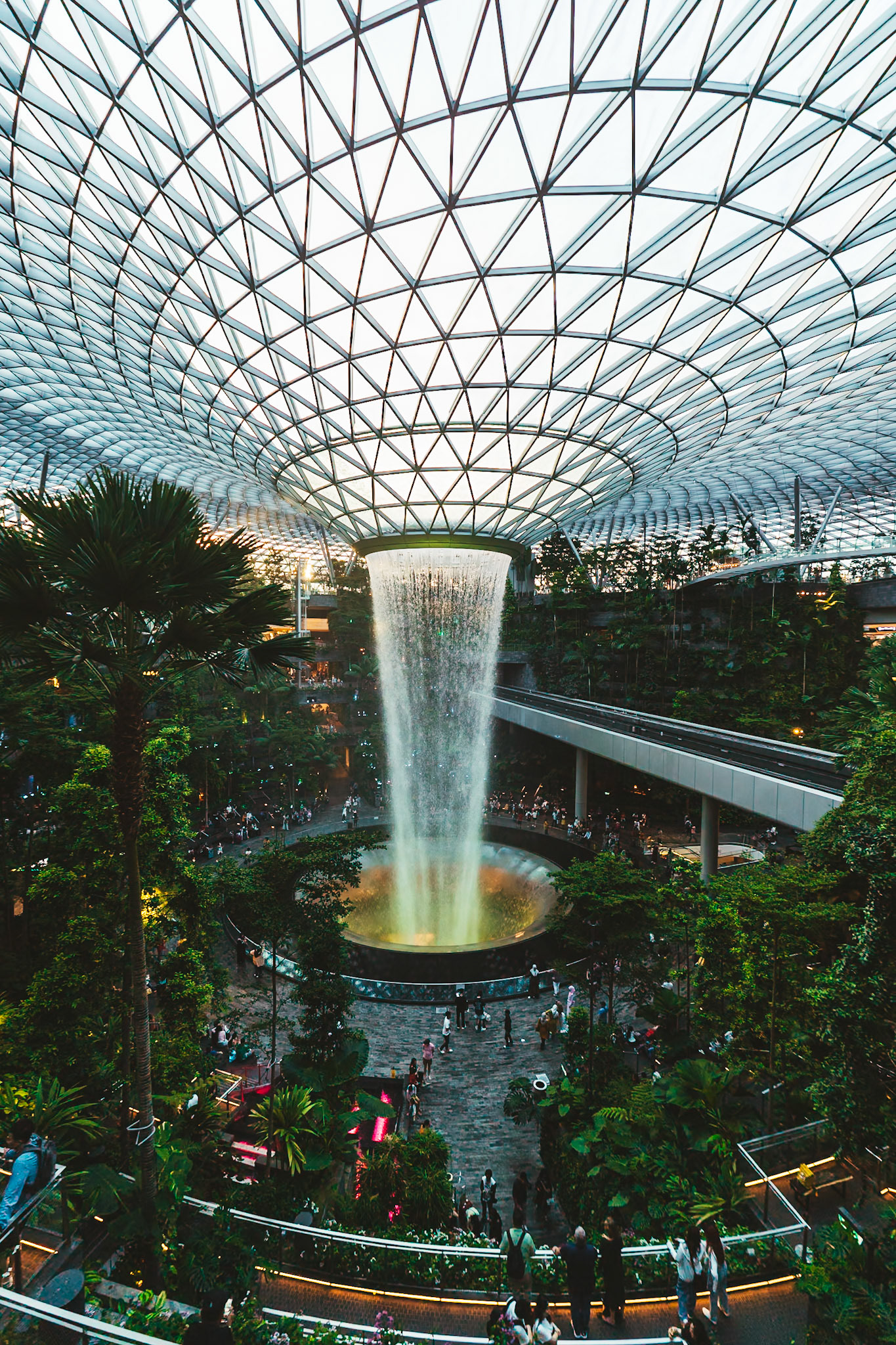 Singapore Airport Part 2/3