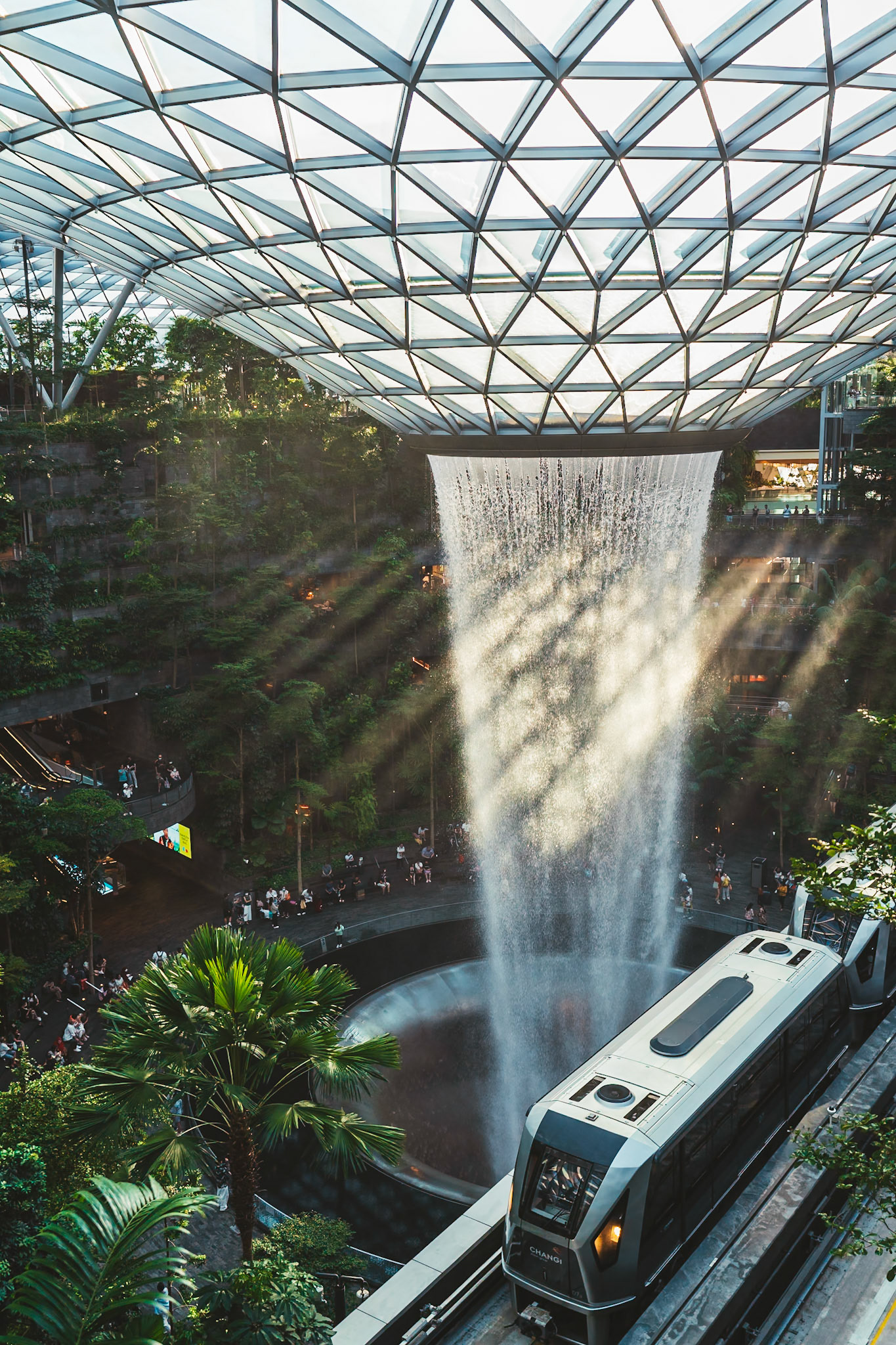 Singapore Airport Part 1/3