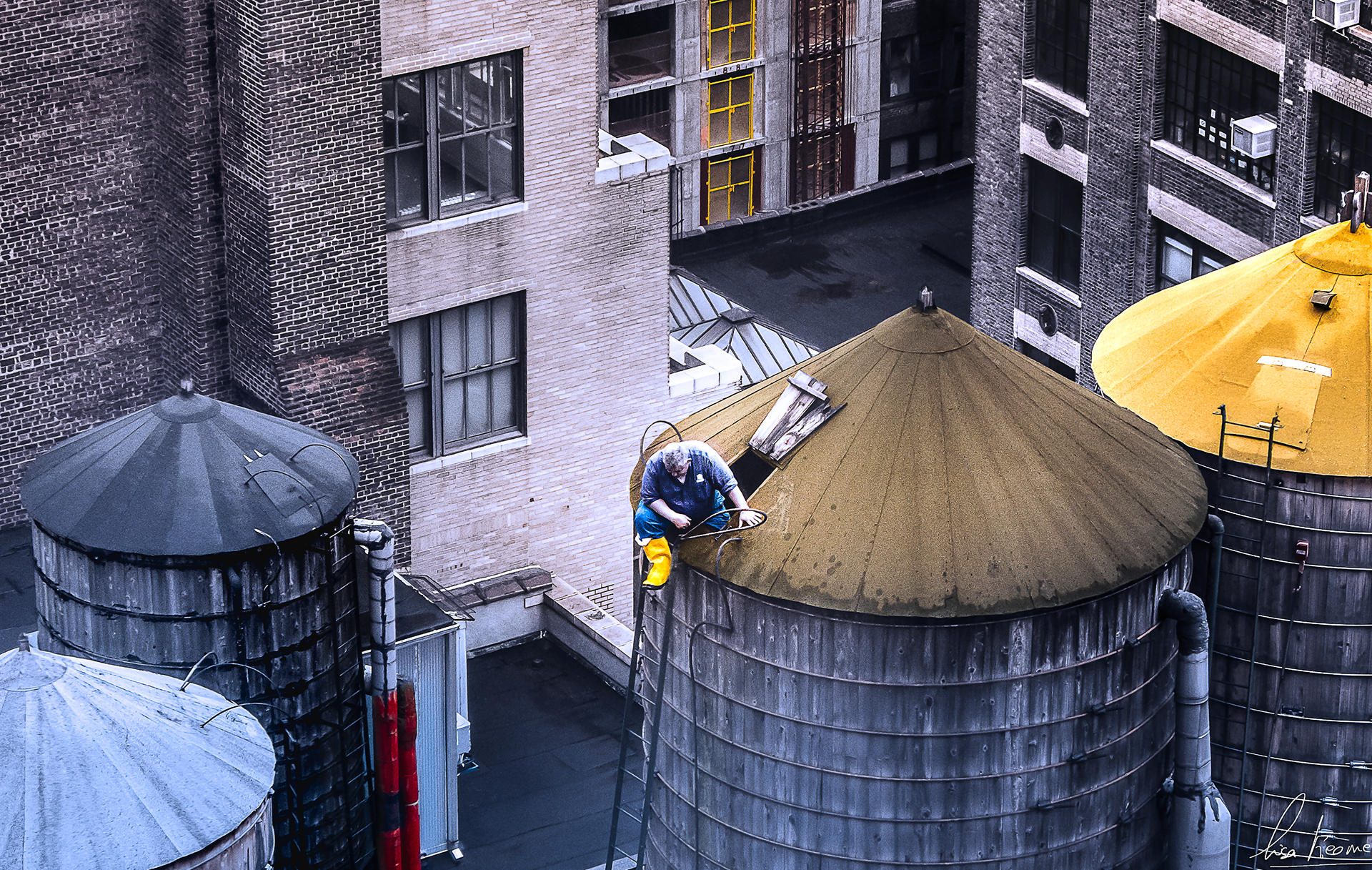 Man on roof - Timesquare