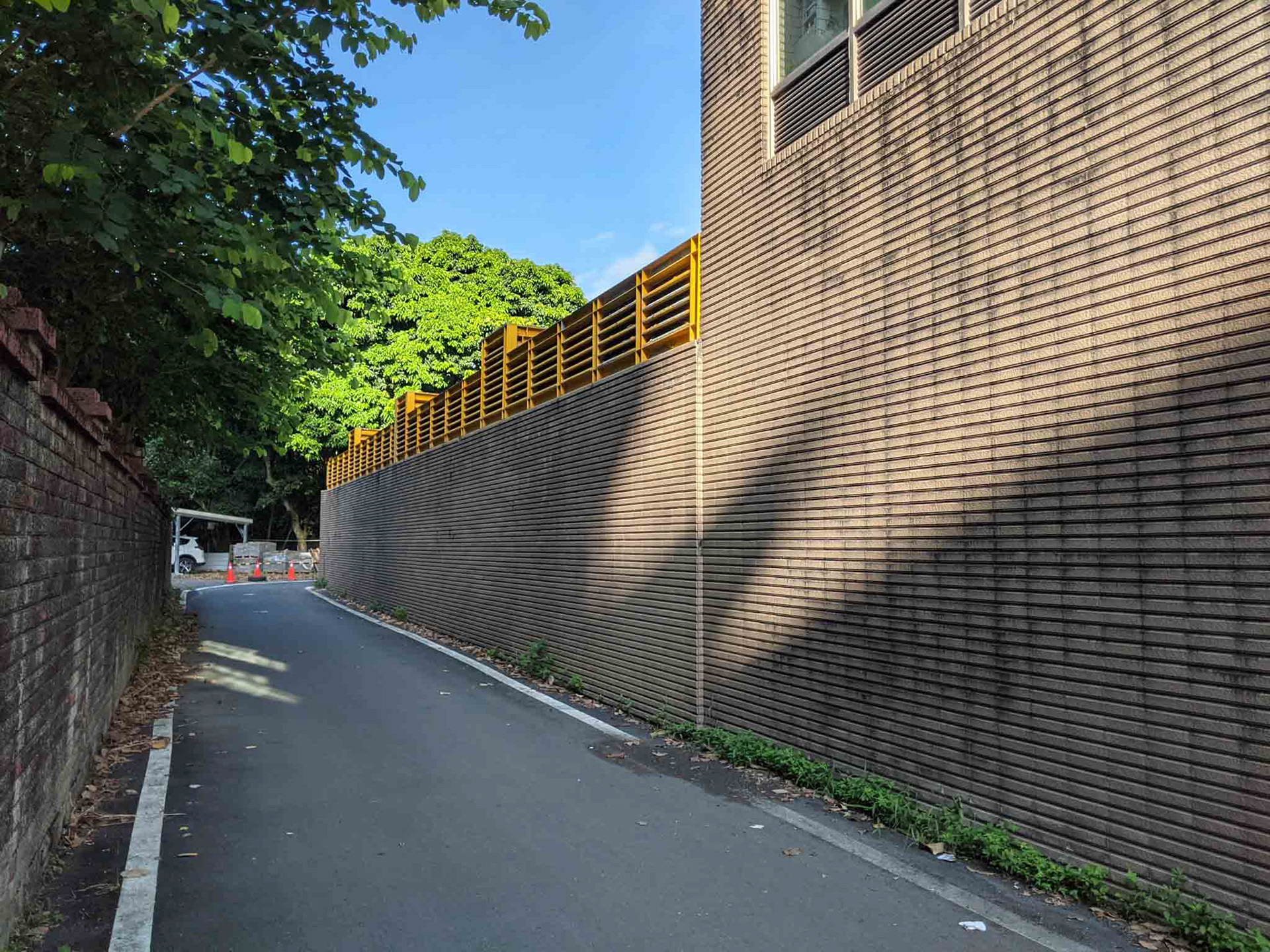 凱悅二期後巷上午