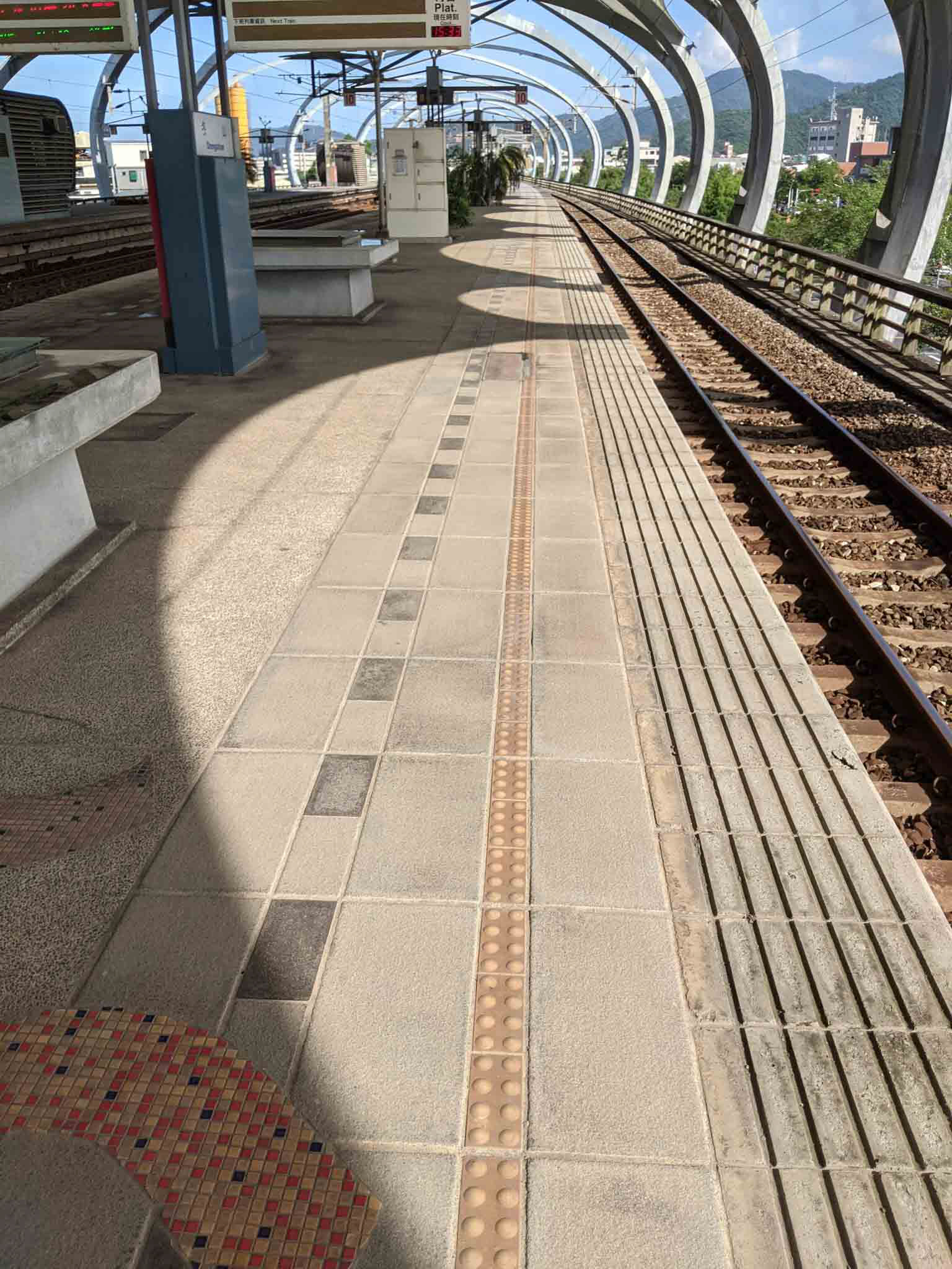 冬山火車站月台