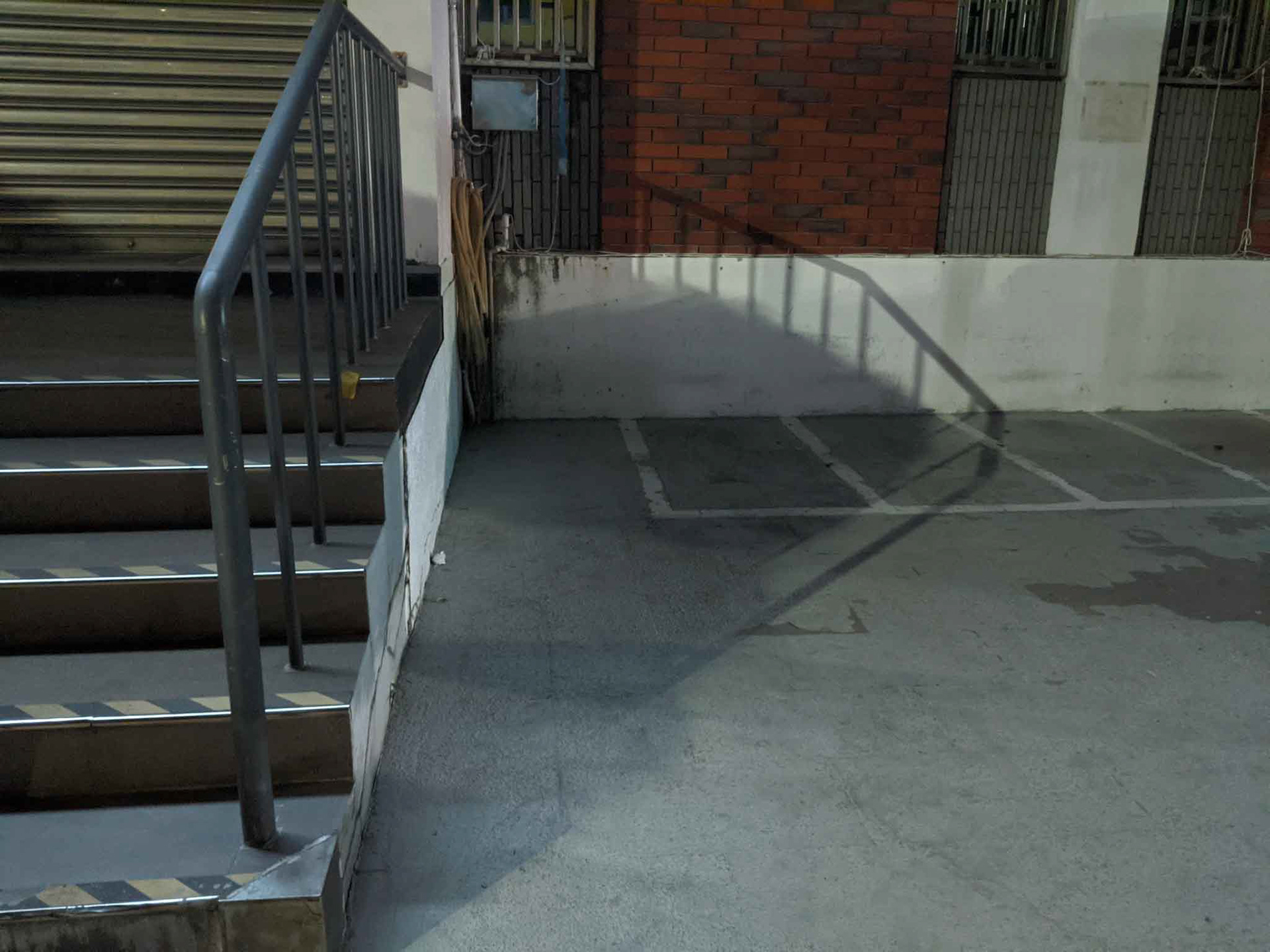 大同路郵局欄杆