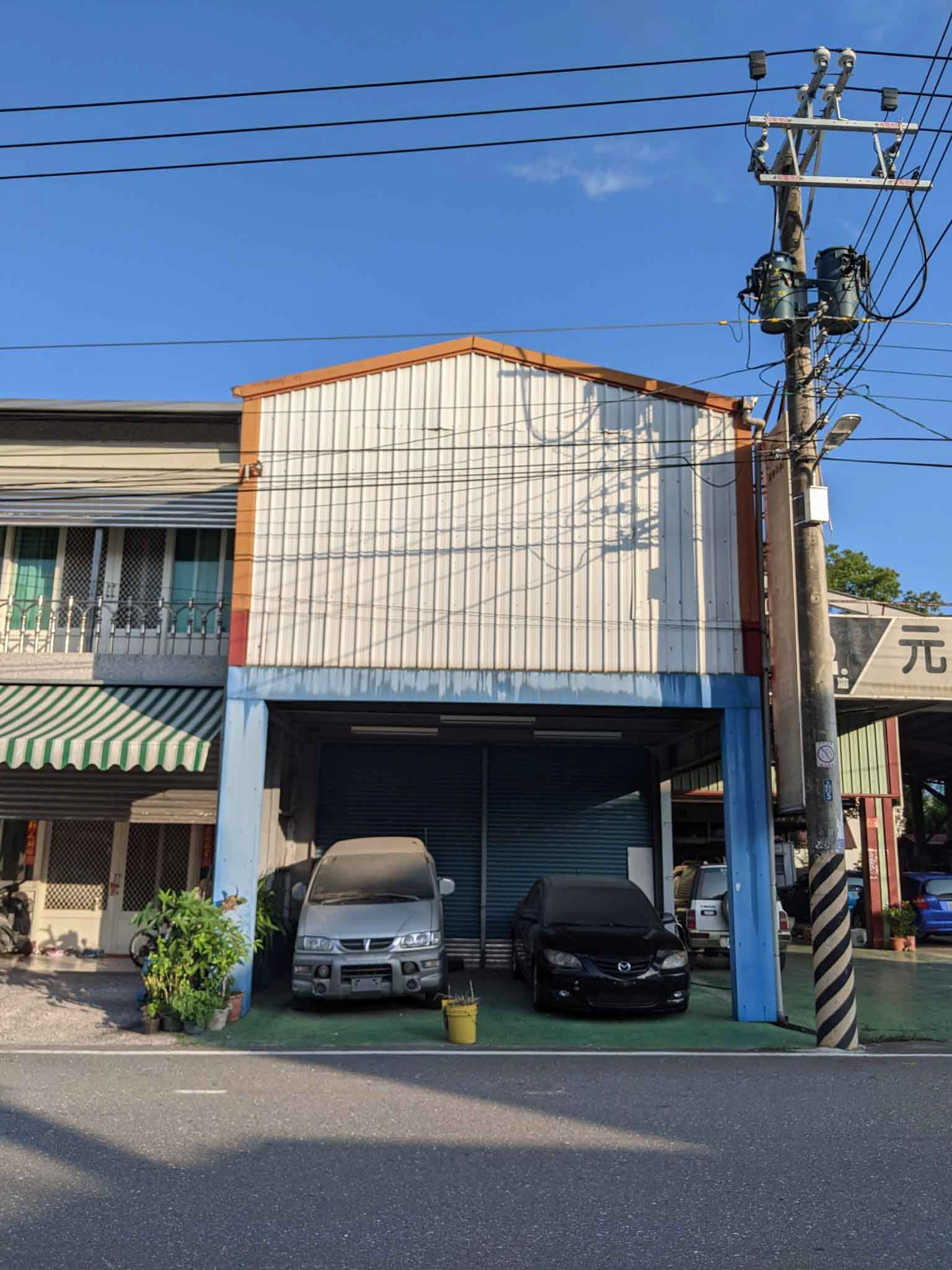 下午的建築外牆1