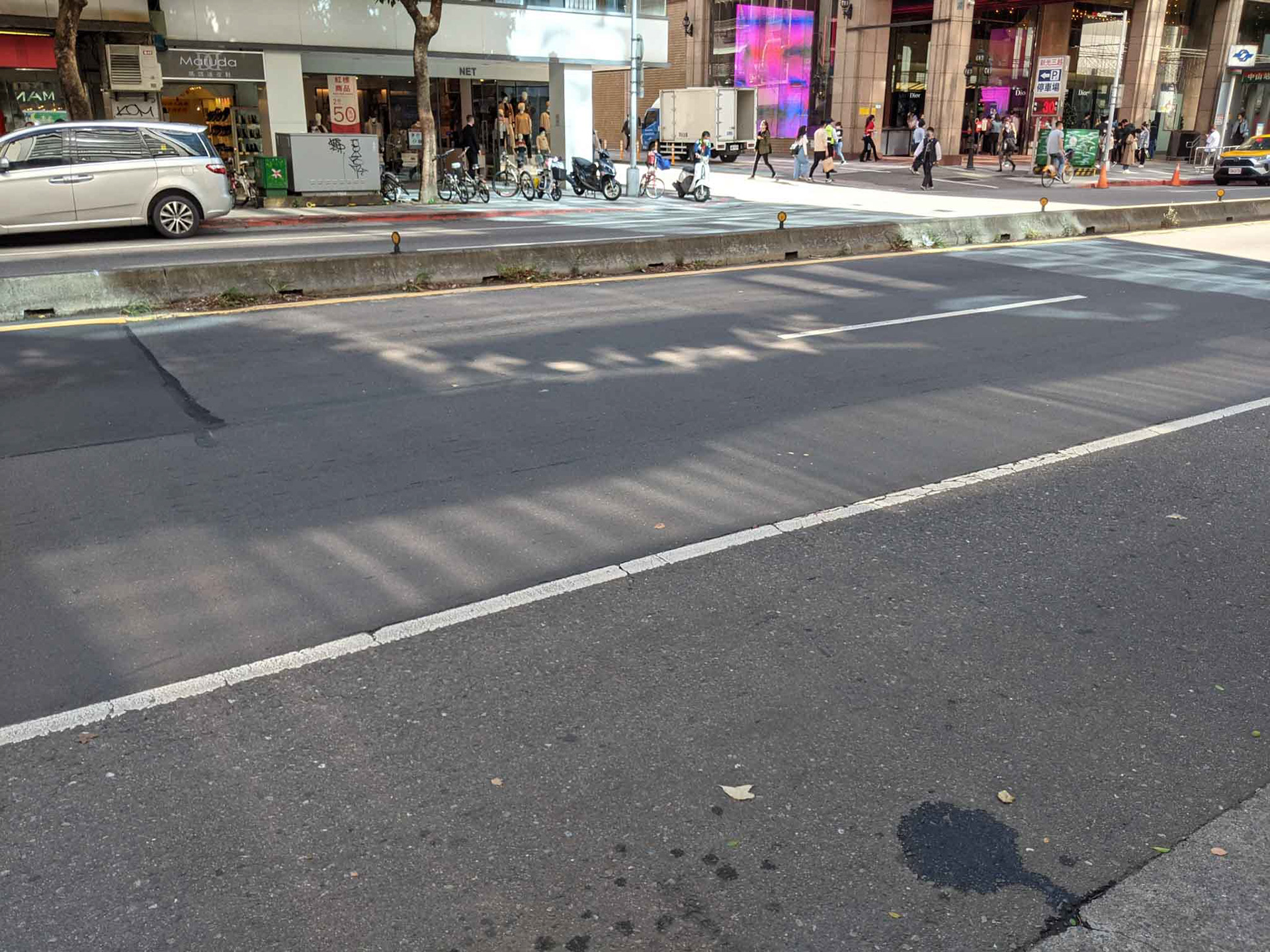 南京西路上