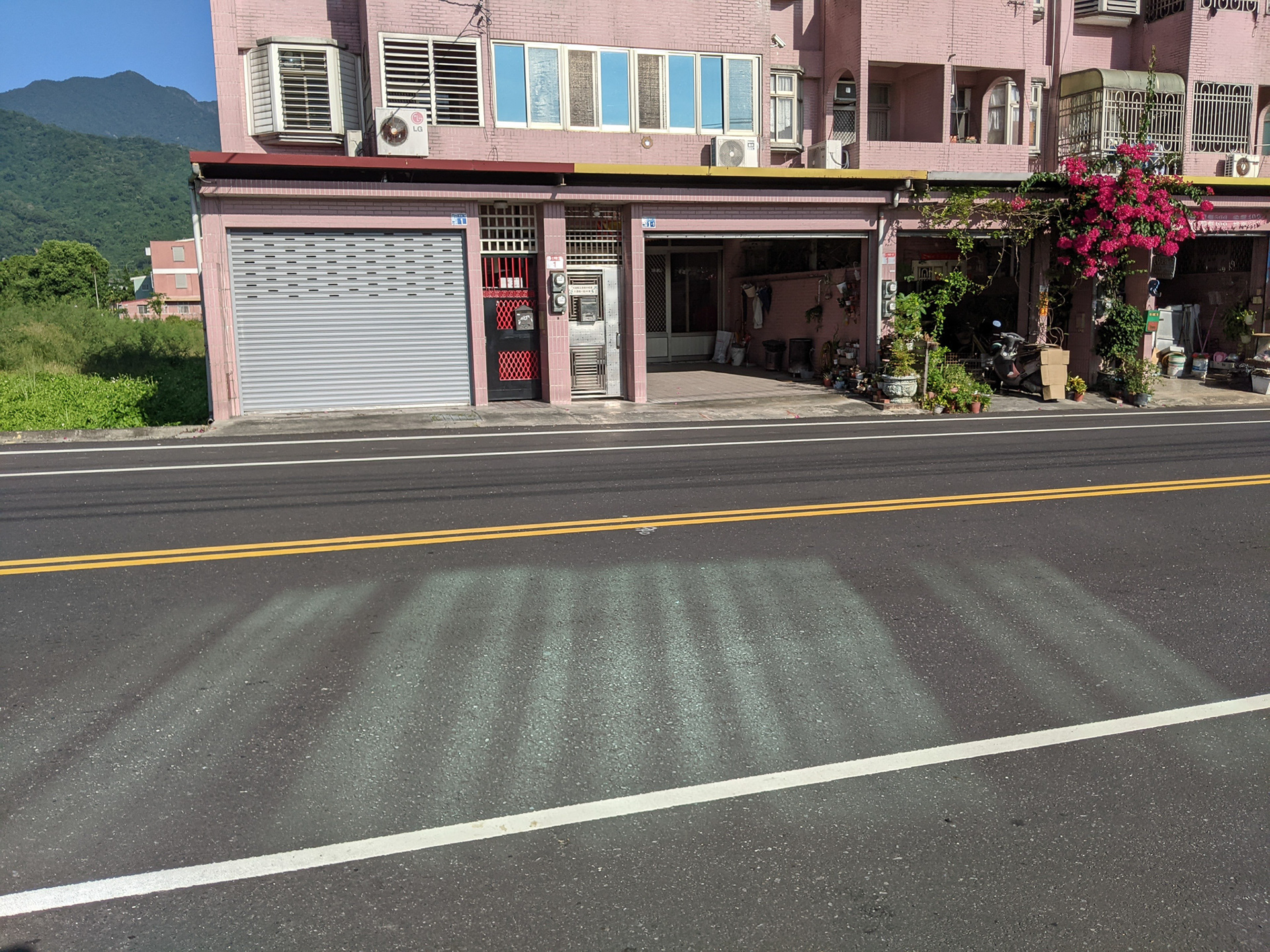 早晨的玉里民宅外3