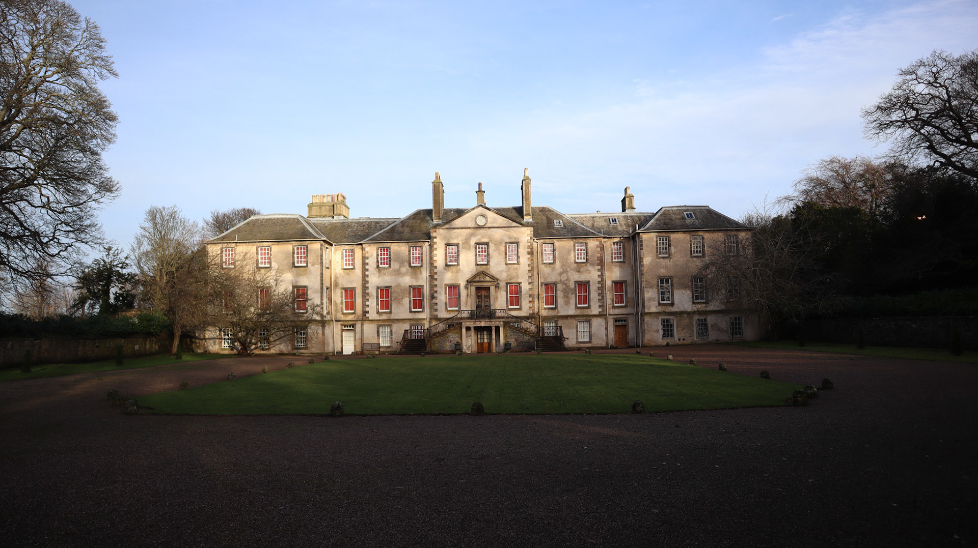 2022-01-08 - Trip to Newhailes. Apparently, I was drunk and unable to take a level picture.