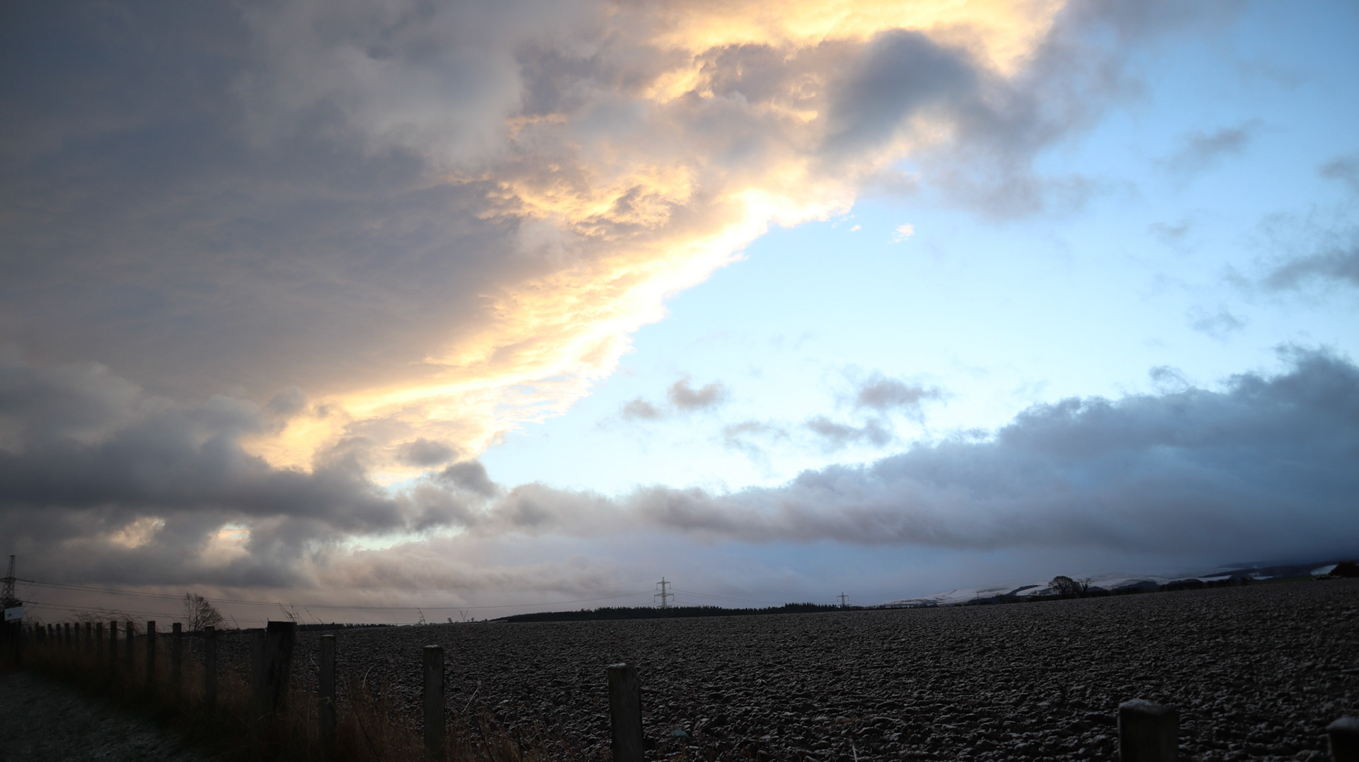 2022-02-18 - Stormfront passing by