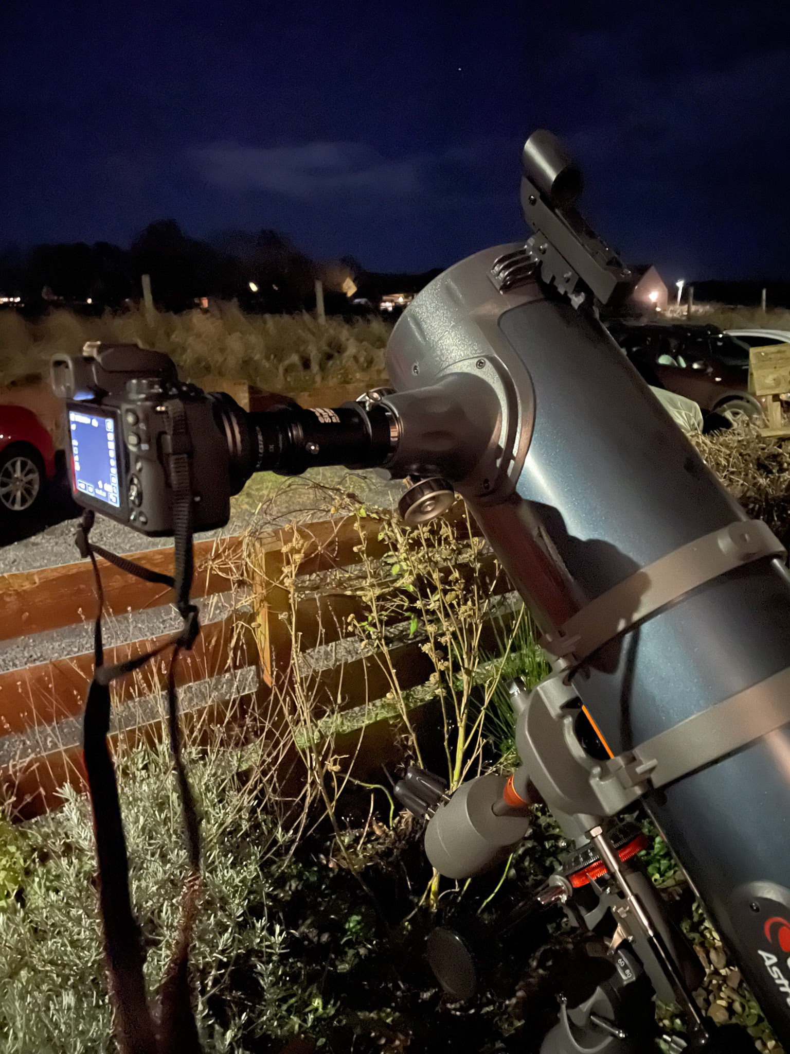 No, you're stacking two Barlow lenses together.