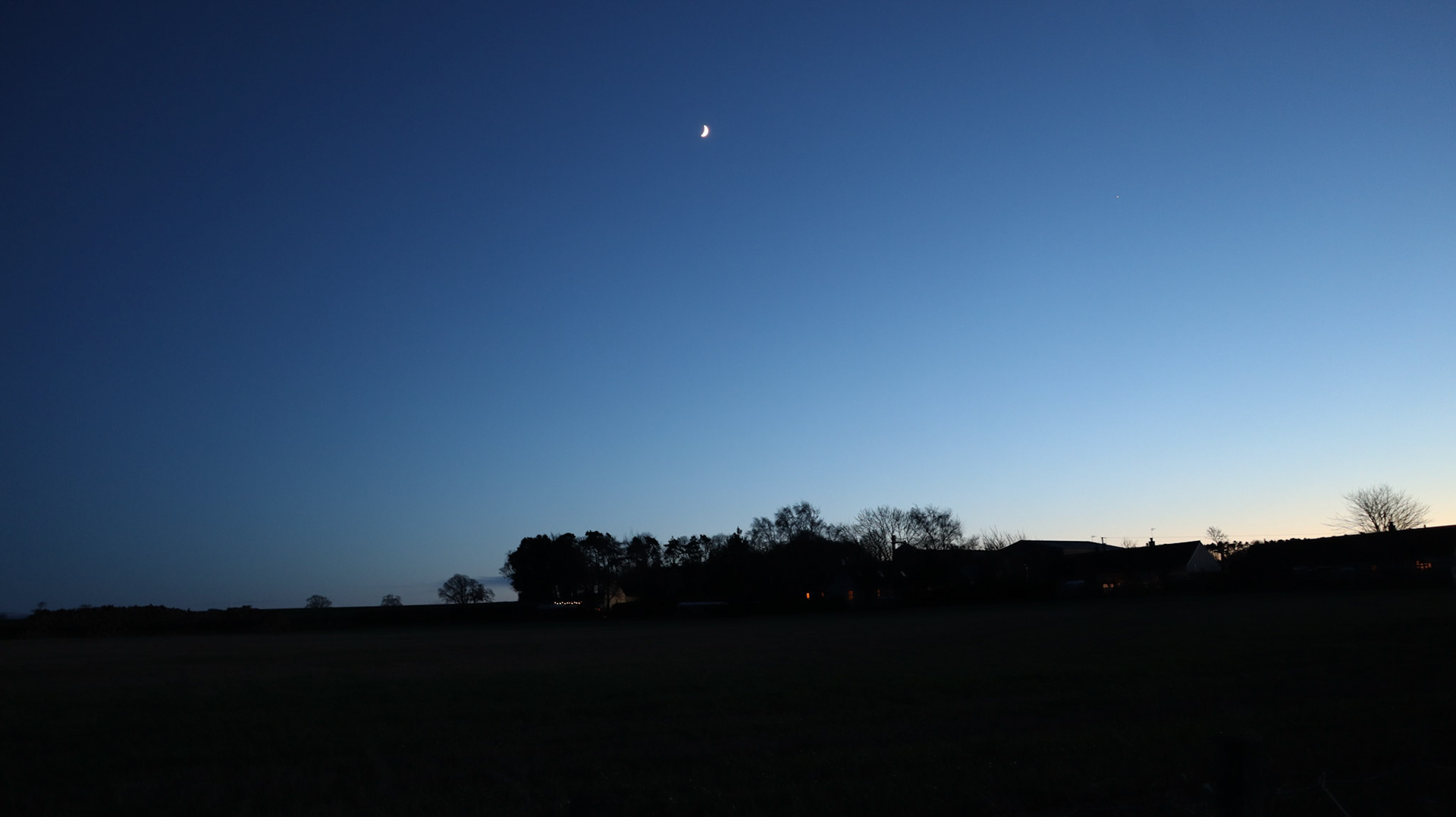 2022-01-07 - Something striking about the moon against the sky just after sunset