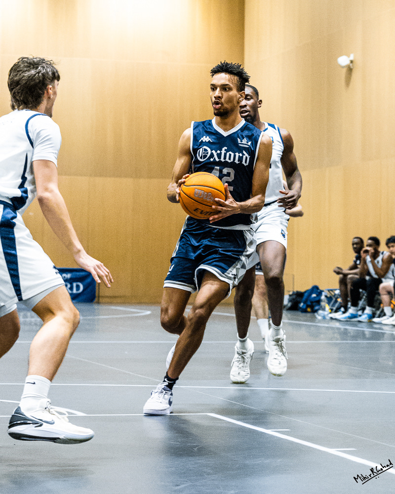 12-02-2025-175039_Basketball_OXFvsEAN_0480_Website.JPG