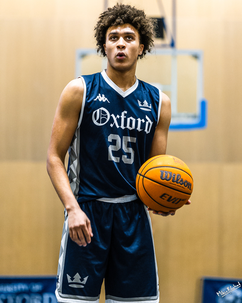 12-02-2025-214344_Basketball_OXFvsOBU_1656_Website.JPG