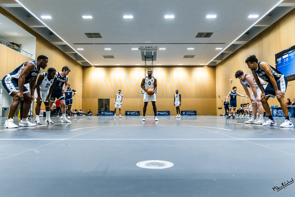 12-02-2025-191147_Basketball_OXFvsEAN_1640_Website.JPG