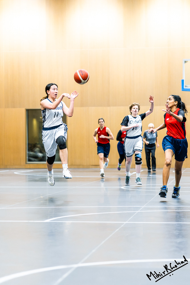 19-11-2025-174726_Basketball_OXFvsBMH_046_Website.JPG