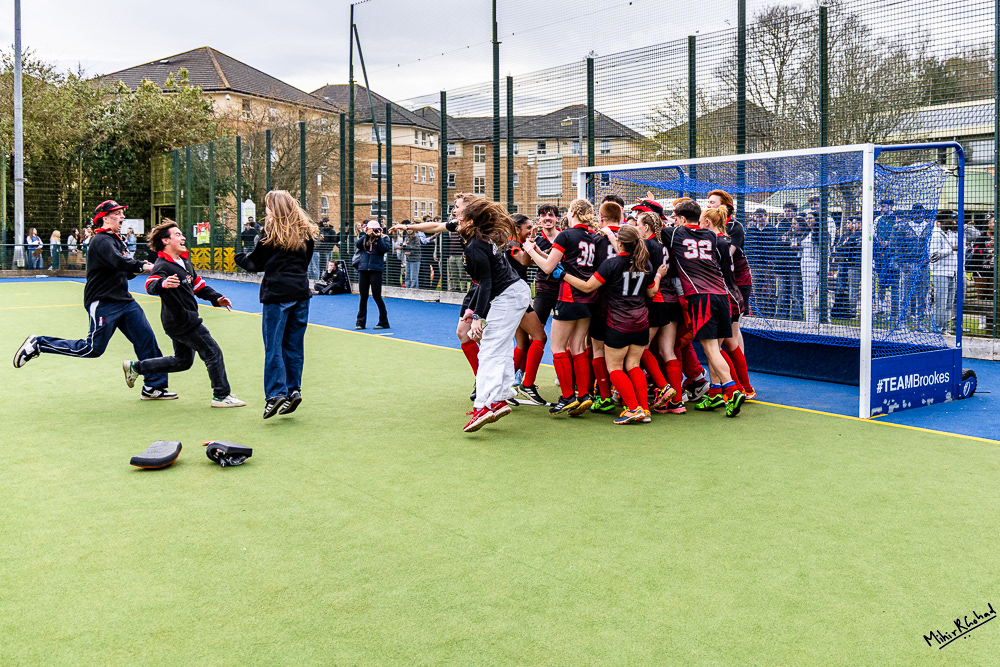 29-03-2025-163529_HockeyMix_OBUVarsity_1654_Website.JPG