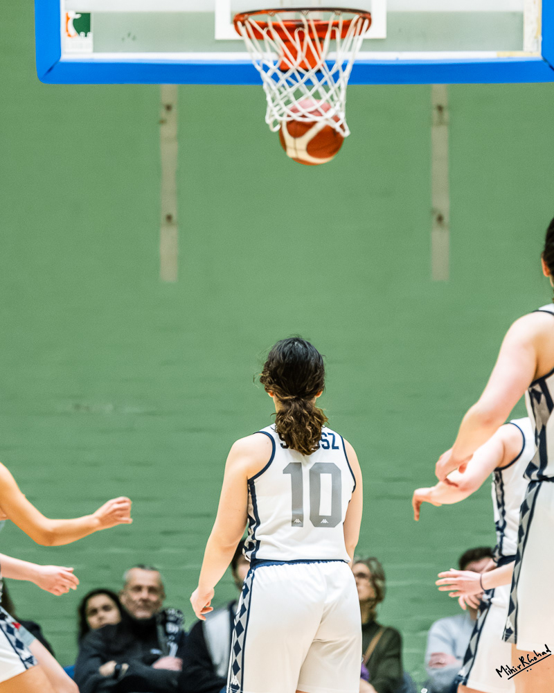01-03-2025-135536_BasketballVarsityW2_0267-Enhanced-NR_Website.JPG