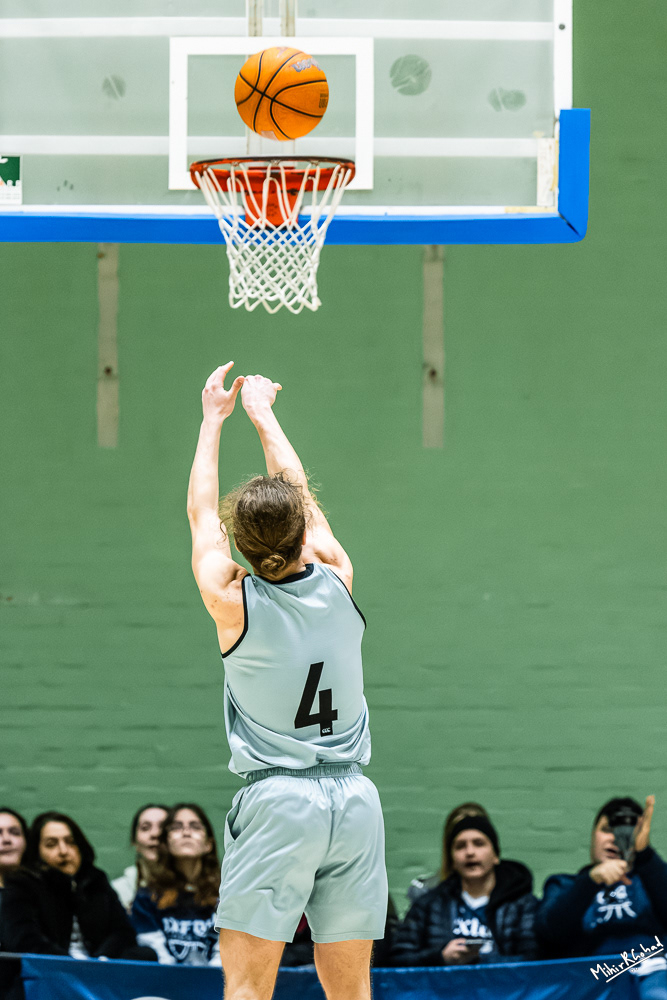 01-03-2025-130542_BasketballVarsityM2_1657-Enhanced-NR_Website.JPG
