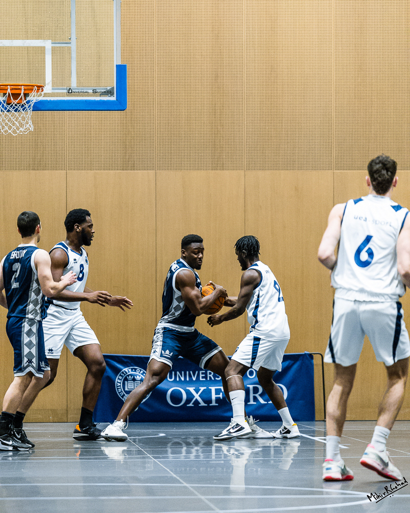 12-02-2025-174649_Basketball_OXFvsEAN_0347_Website.JPG