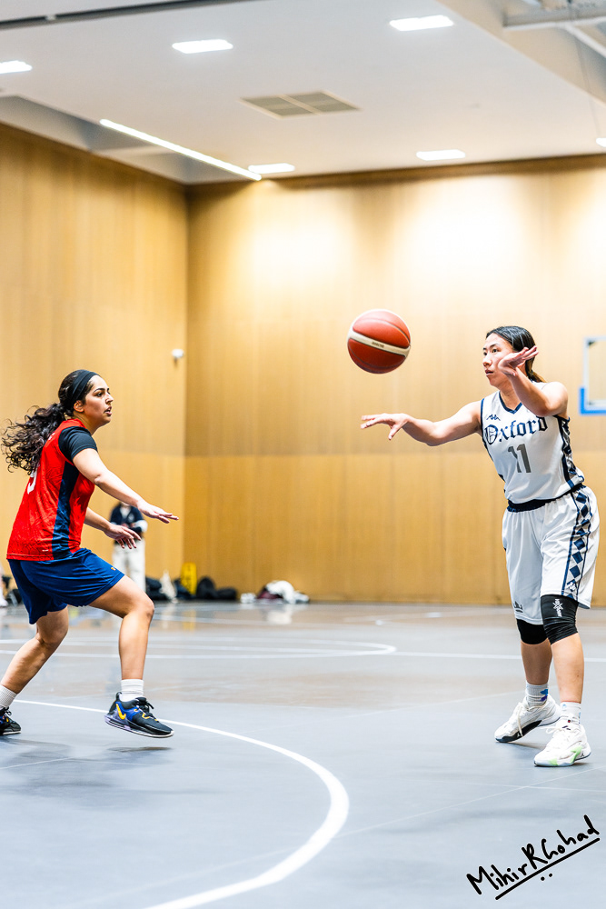 19-11-2025-182757_Basketball_OXFvsBMH_090_Website.JPG