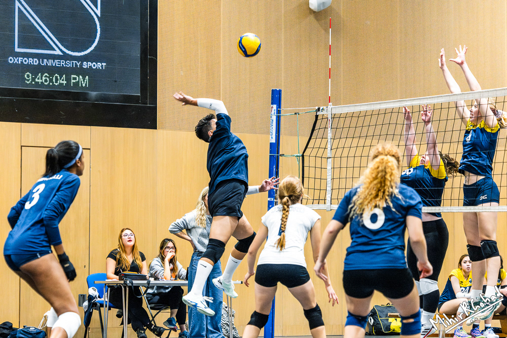 22-10-2025-214428_Volleyball_OXFvsUEA_247_Website.JPG