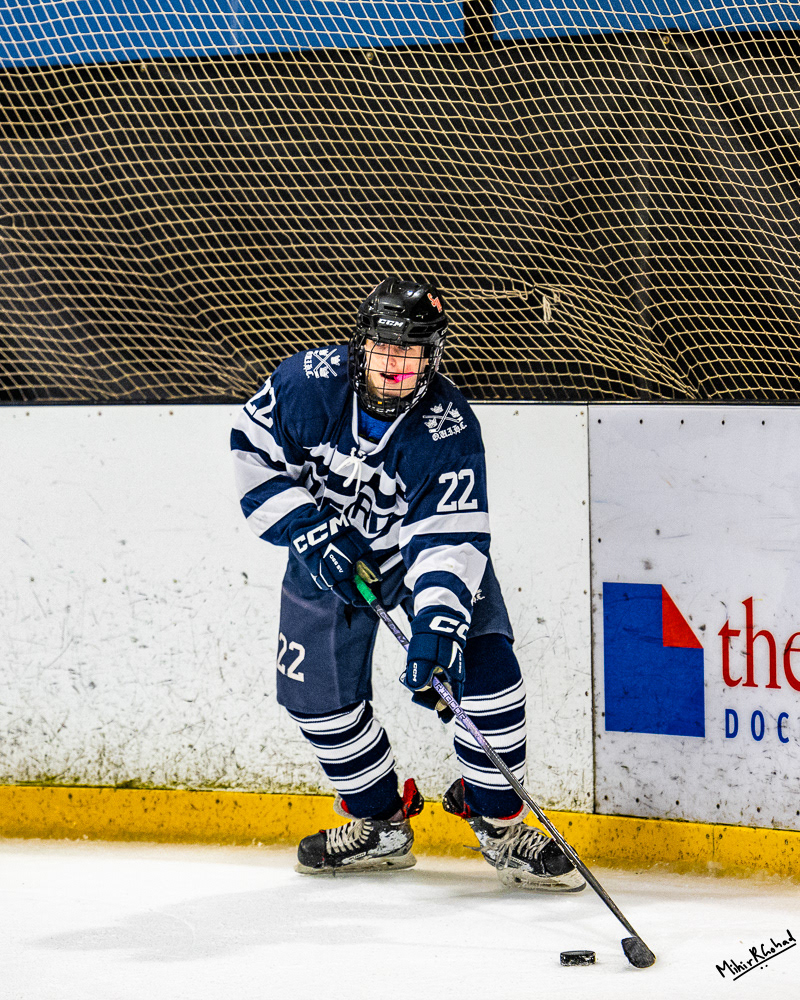 09-02-2025-232146_IceHockey_UOOvsUCL_1538_Website.JPG