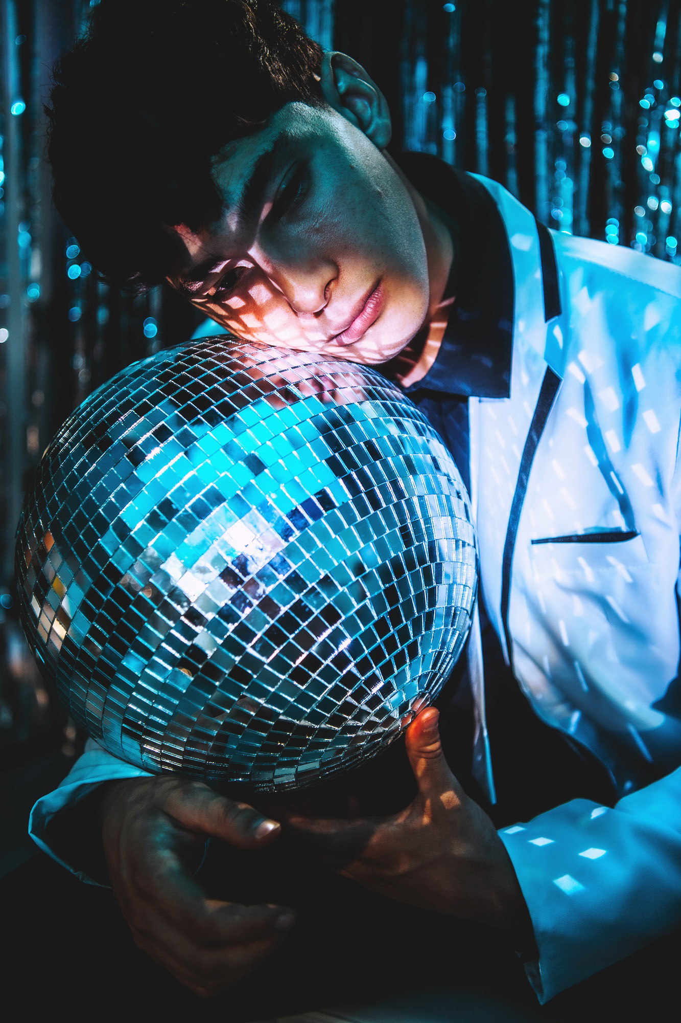 Maxime - Slow Dancing in the Dark