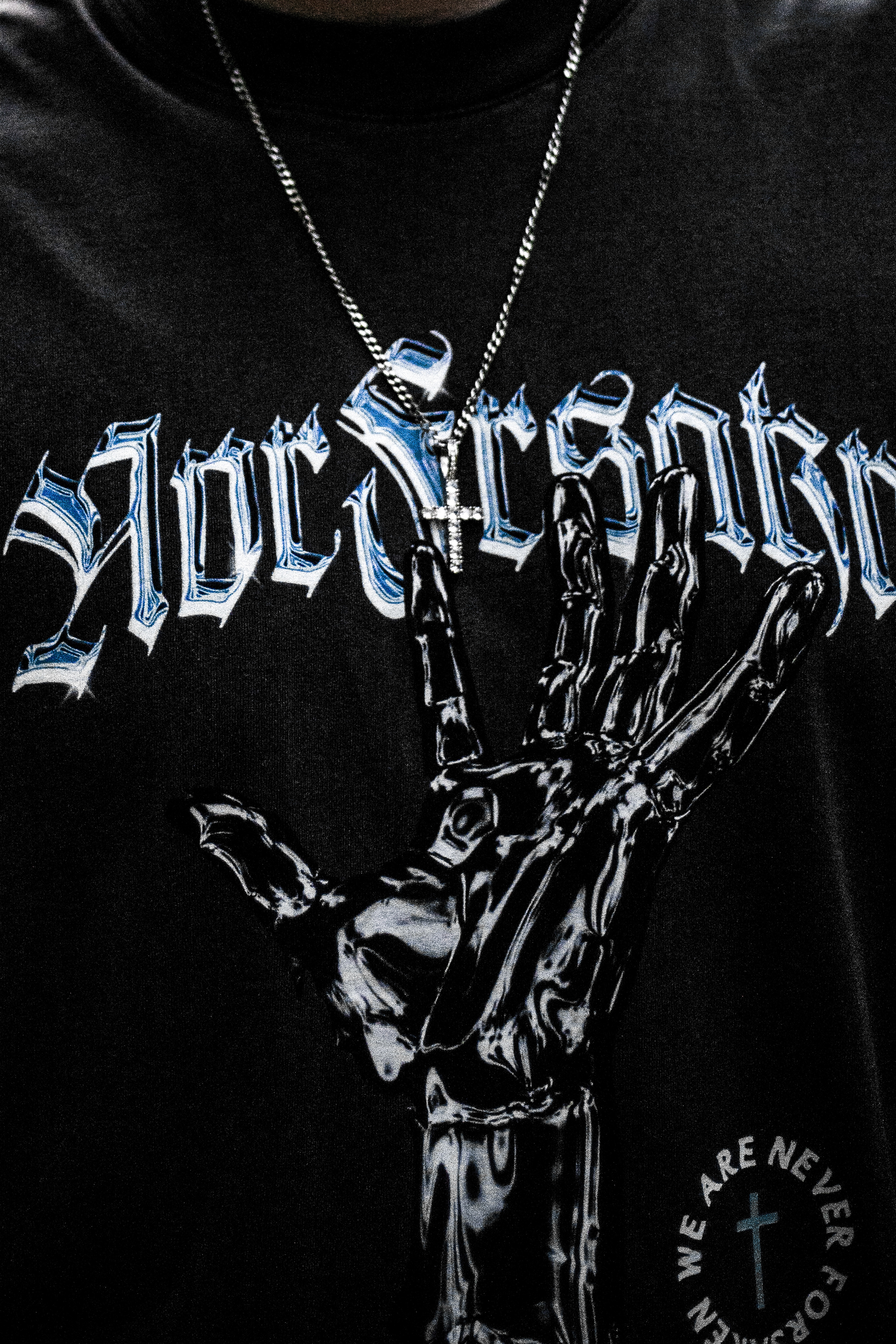 NVREVR TEE V2
