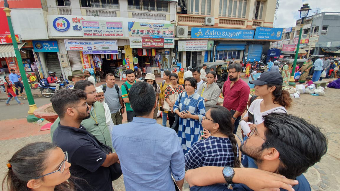 Field visits to hone observation skills