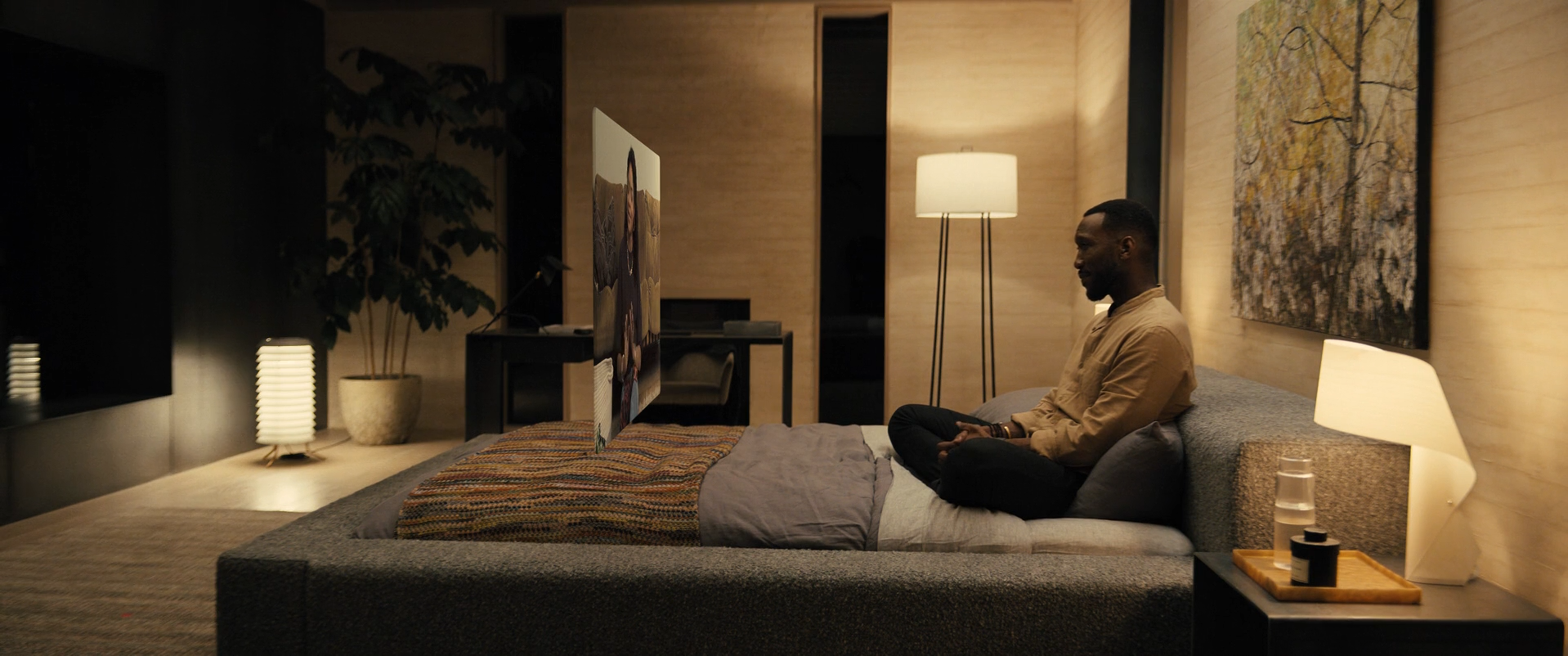 Apple Swan Song  Motion Design Director Tiago Higgs