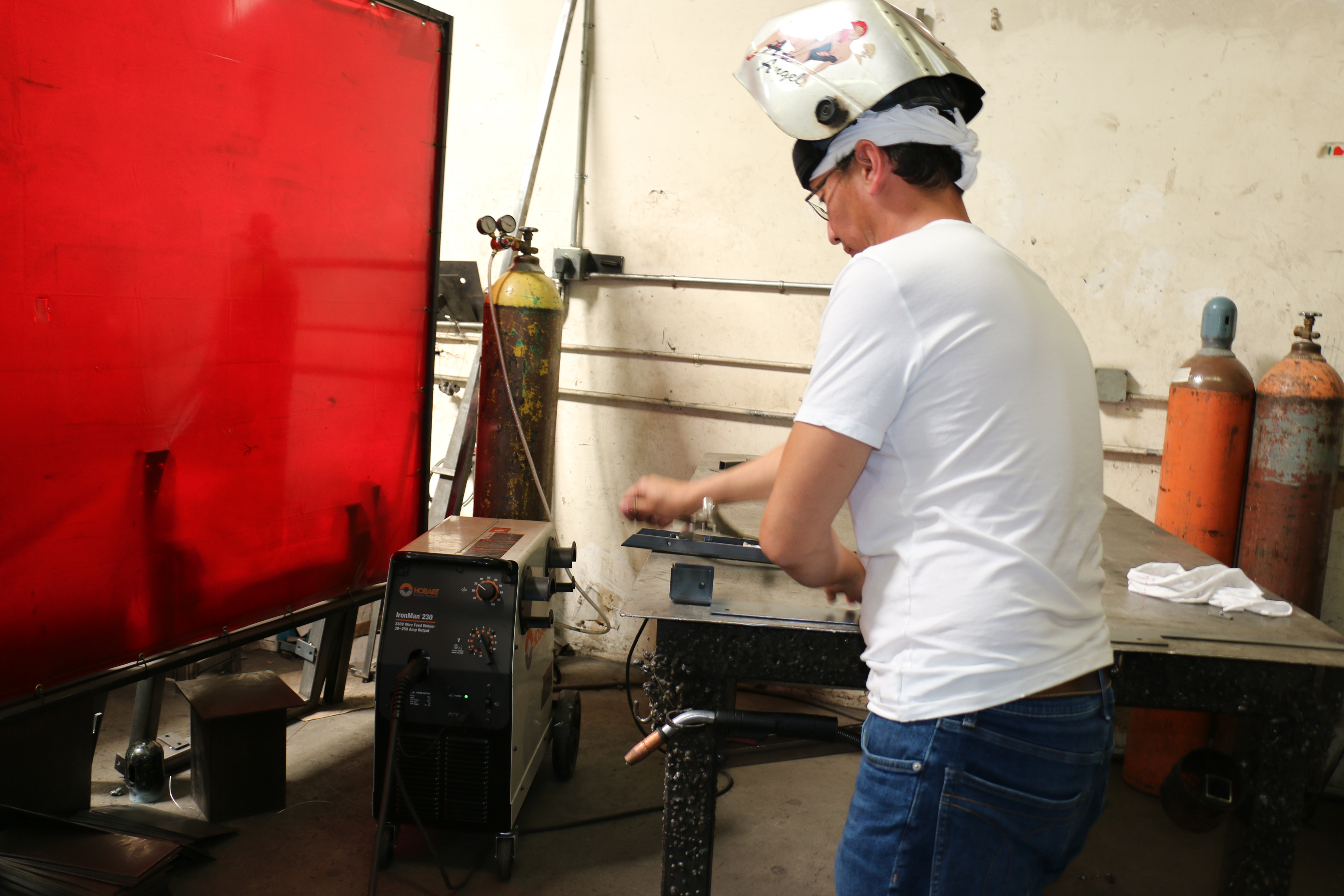 I make sure that the most complex pieces were welded right for the prototype