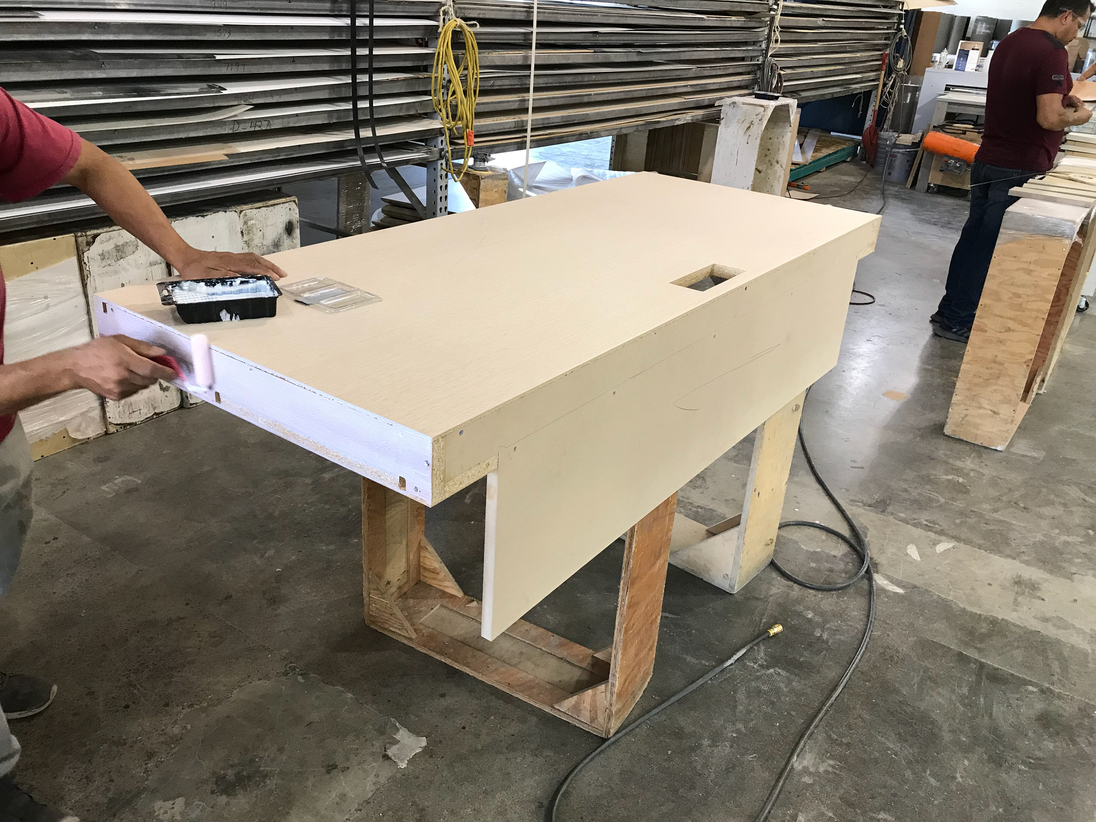 All veneers were applied by hand watching the most minimum detail in the proccess