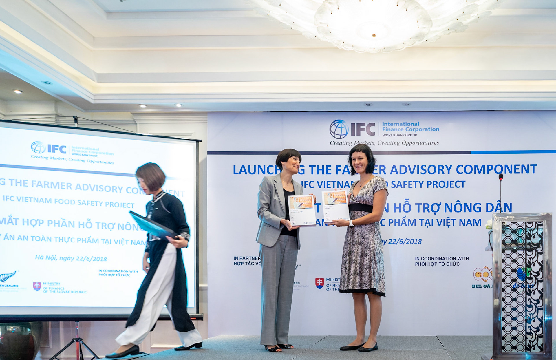 IFC Vietnam Food Safety Project         Photo by: Martin Mikláš  -  www.mARTinStudio.sk