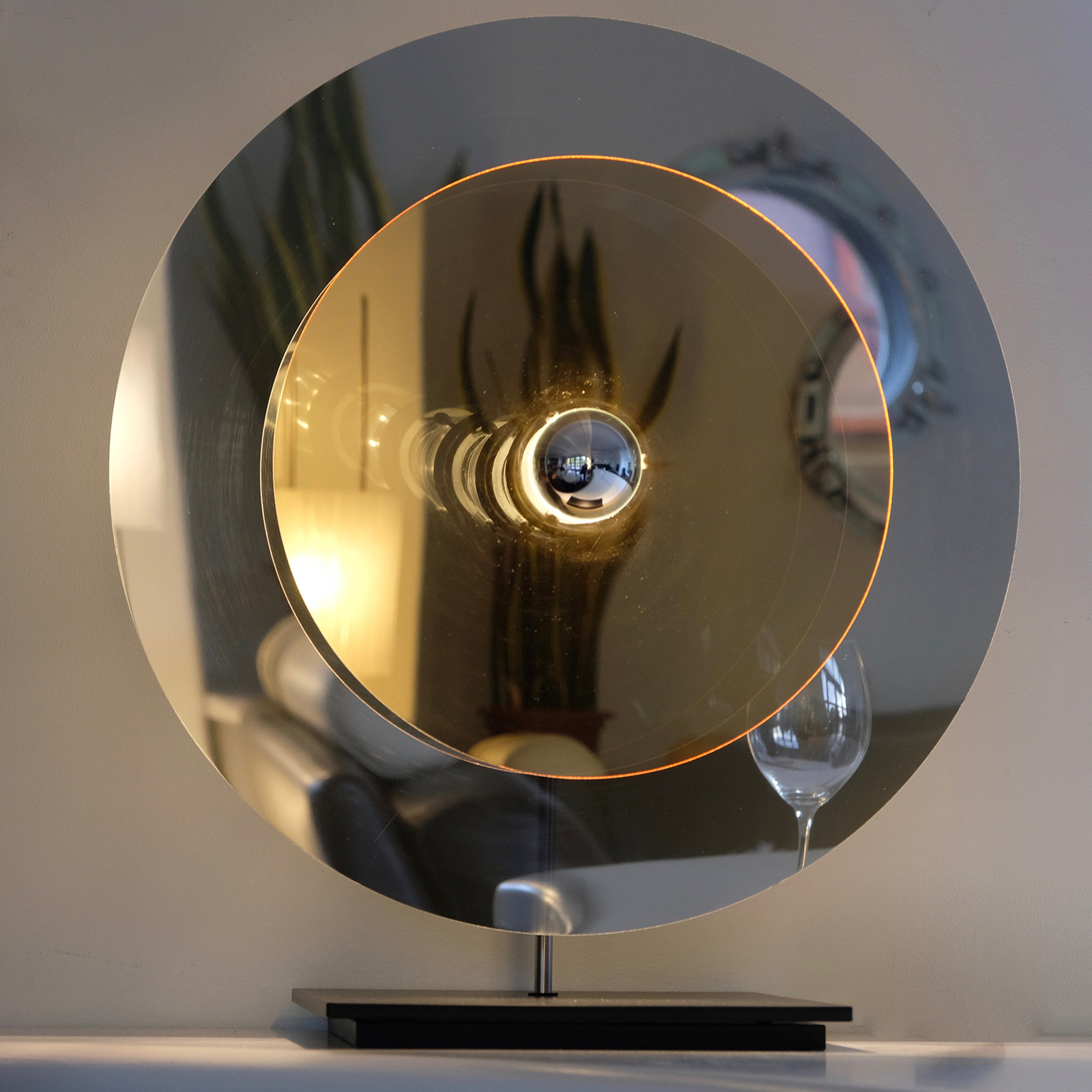 HALO table