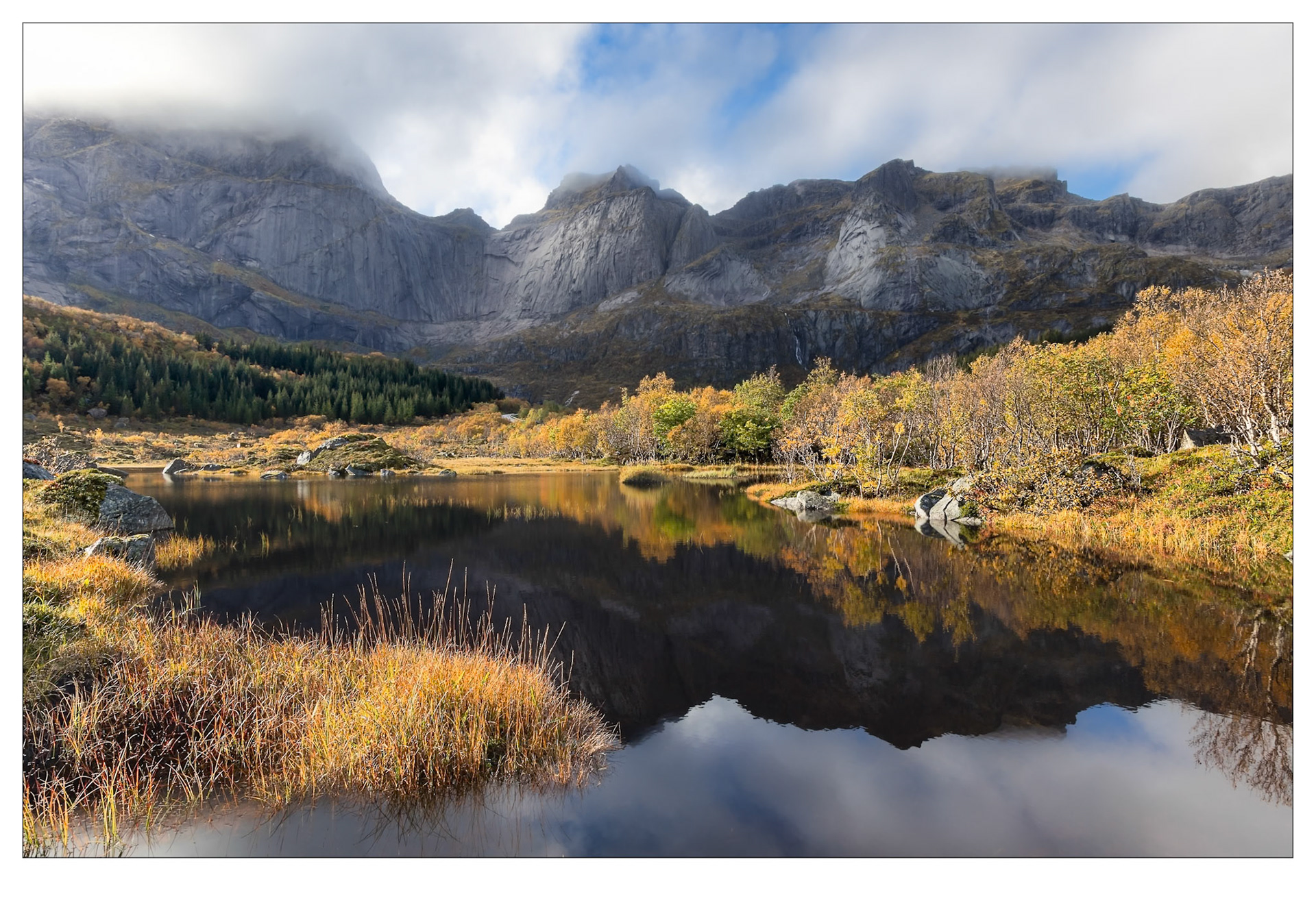 Falling for the Arctic - Lofoten Islands, Norway