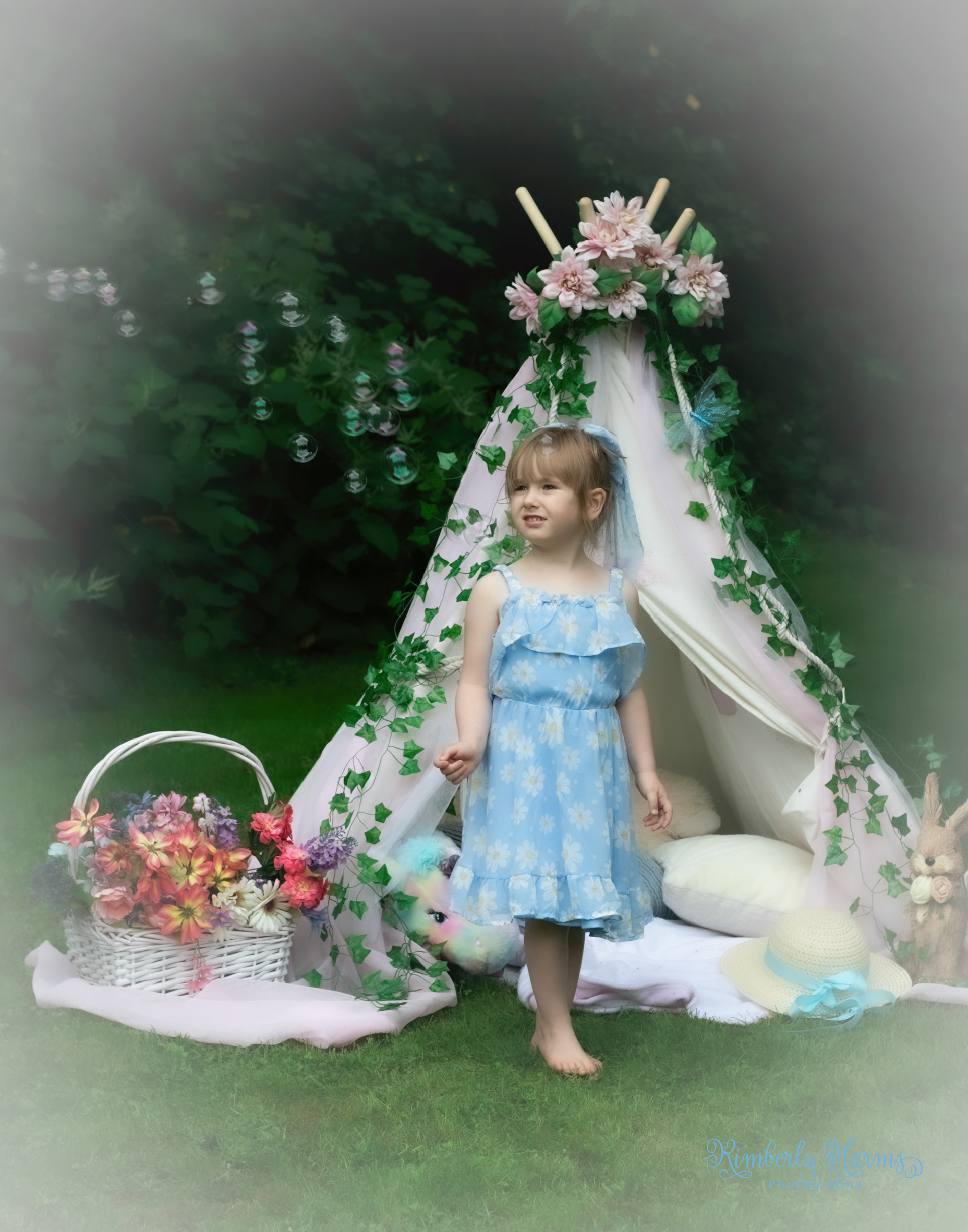 STUDIO YARD - THEMED