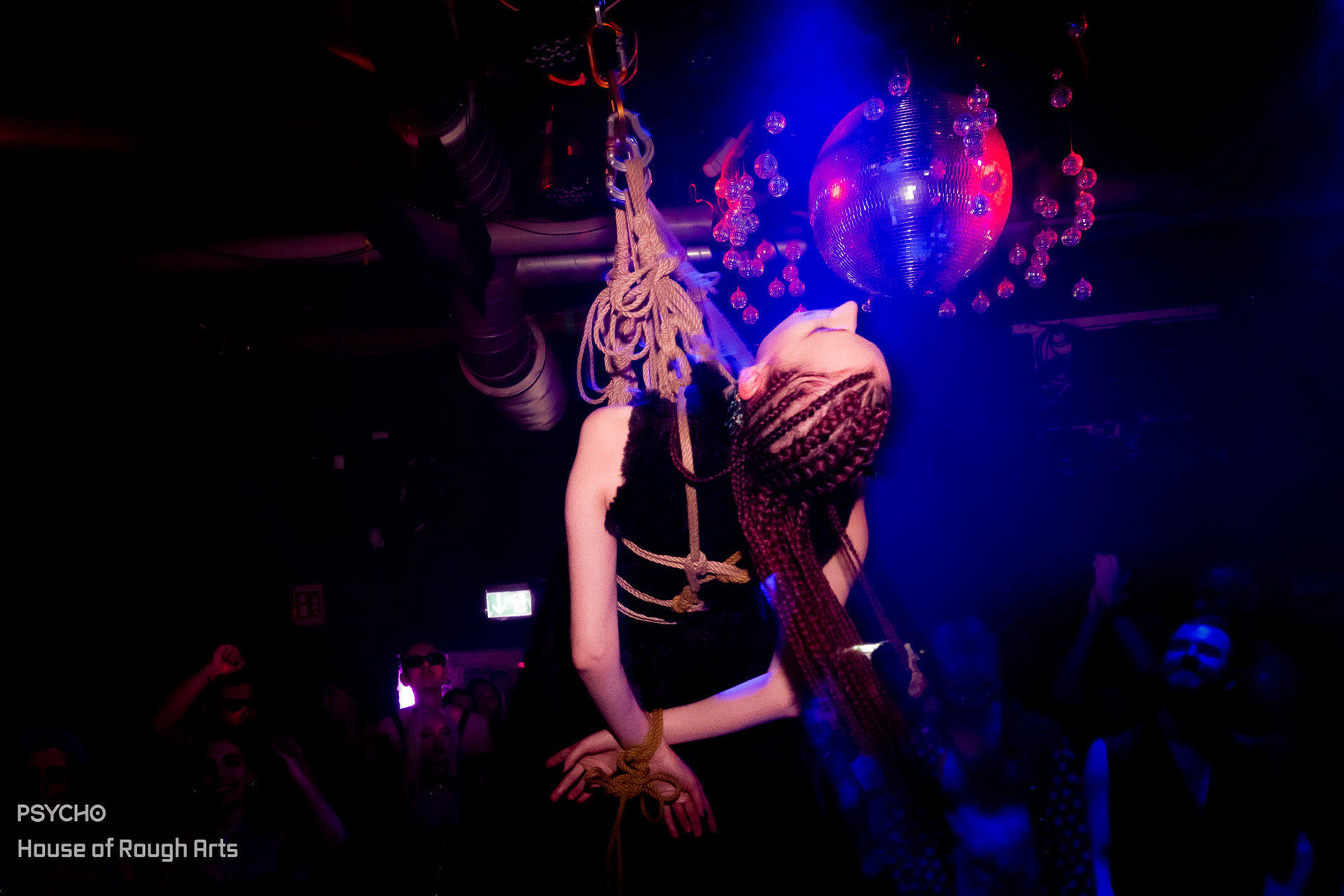 Psycho - 2025 - Show Ghost