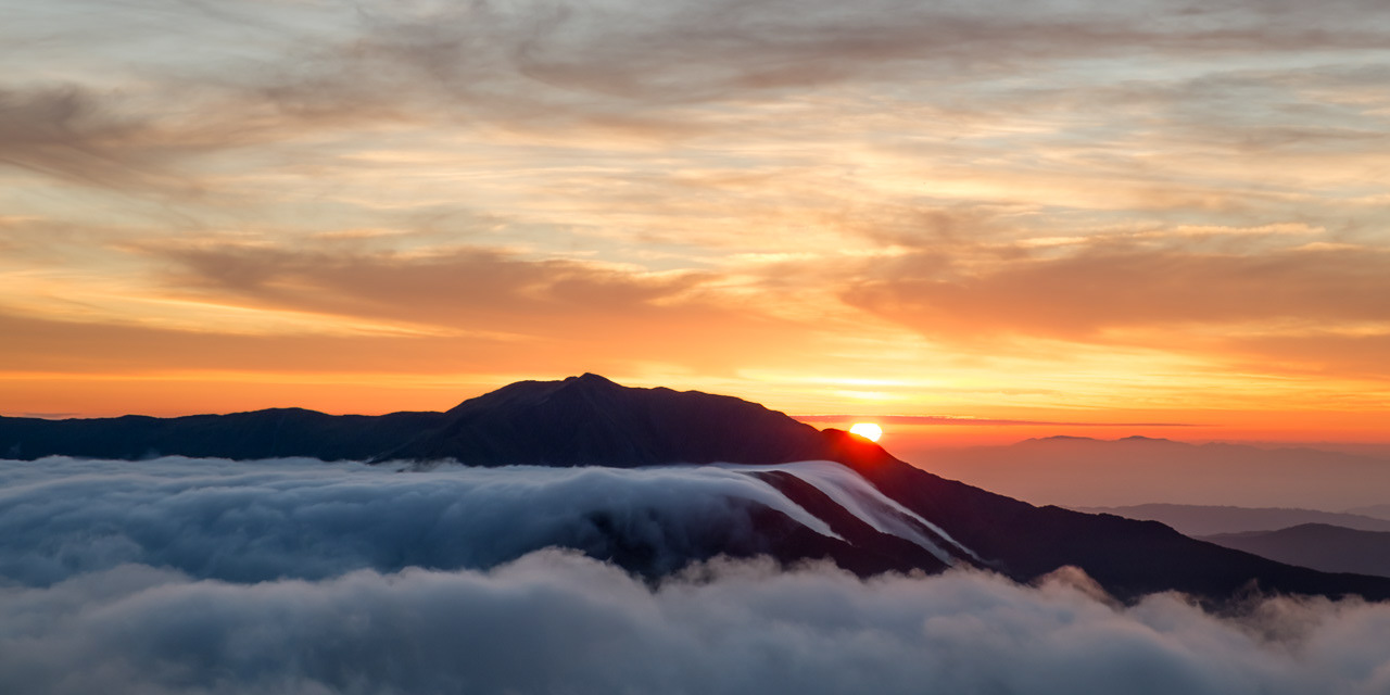 Draped cloud, Tararua Ranges