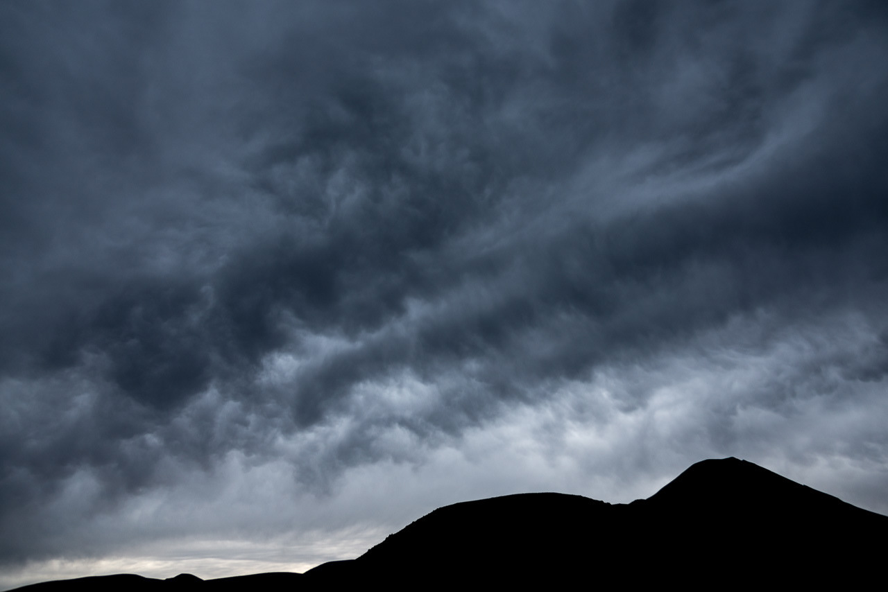 Storm Brewing, Tongariro National Park