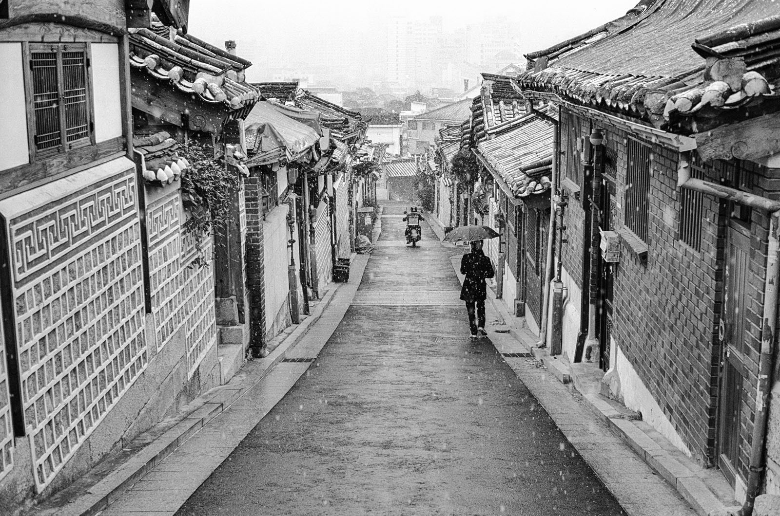 A Snowy Day, Seoul, South Korea, 2009