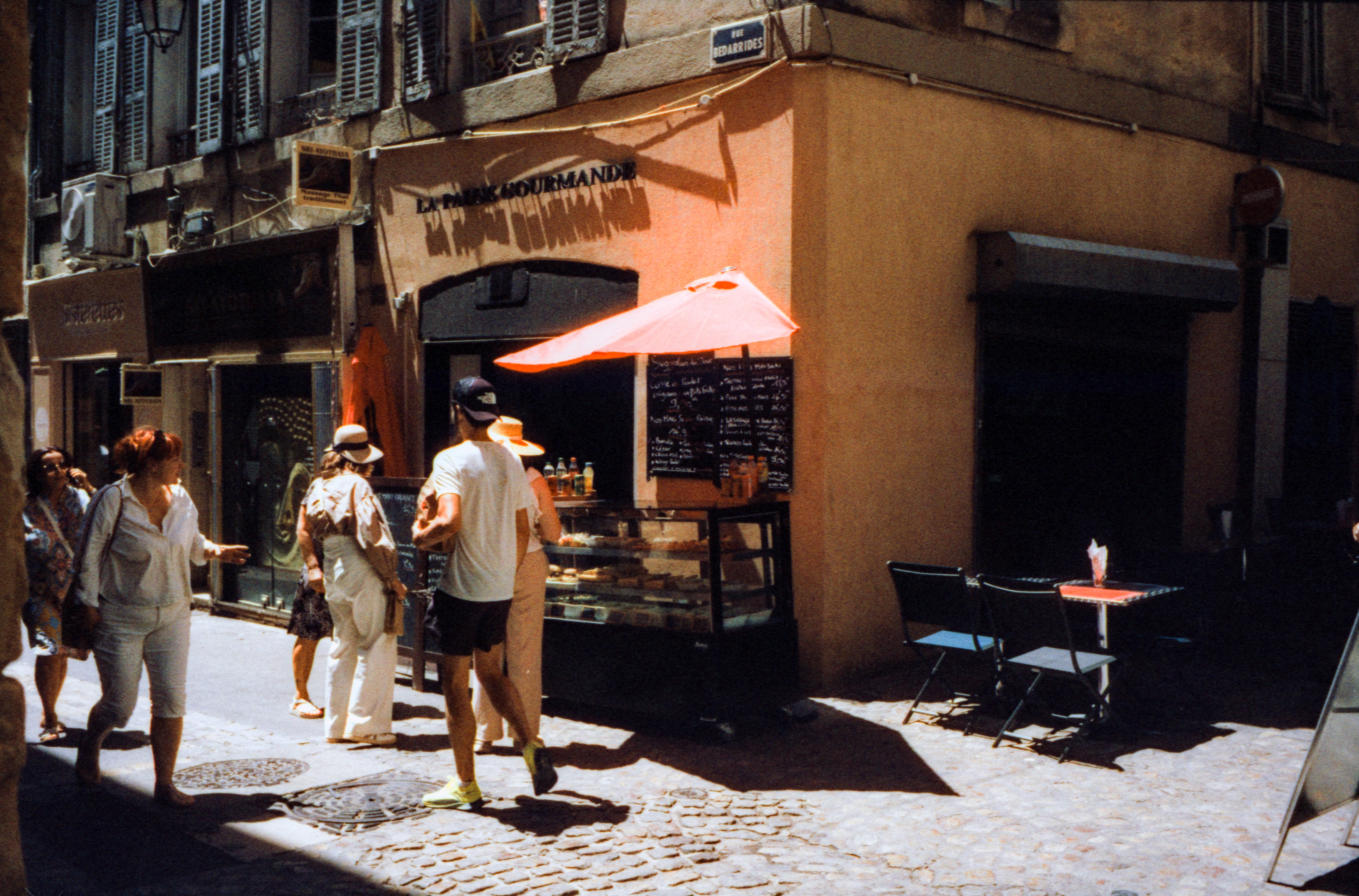 Leica M6 & Voigtländer Nokton Classic S.C 35/1.4 II & Ilford Harman Phoenix 200 (Exposed at 200)