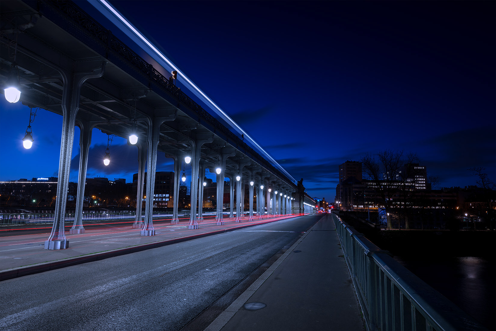 Pont Bir-Hakeim - Paris
