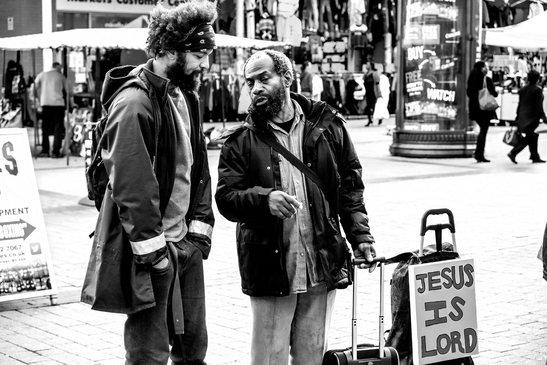 Birmingham people street photographs and  images. Fujix photograoher