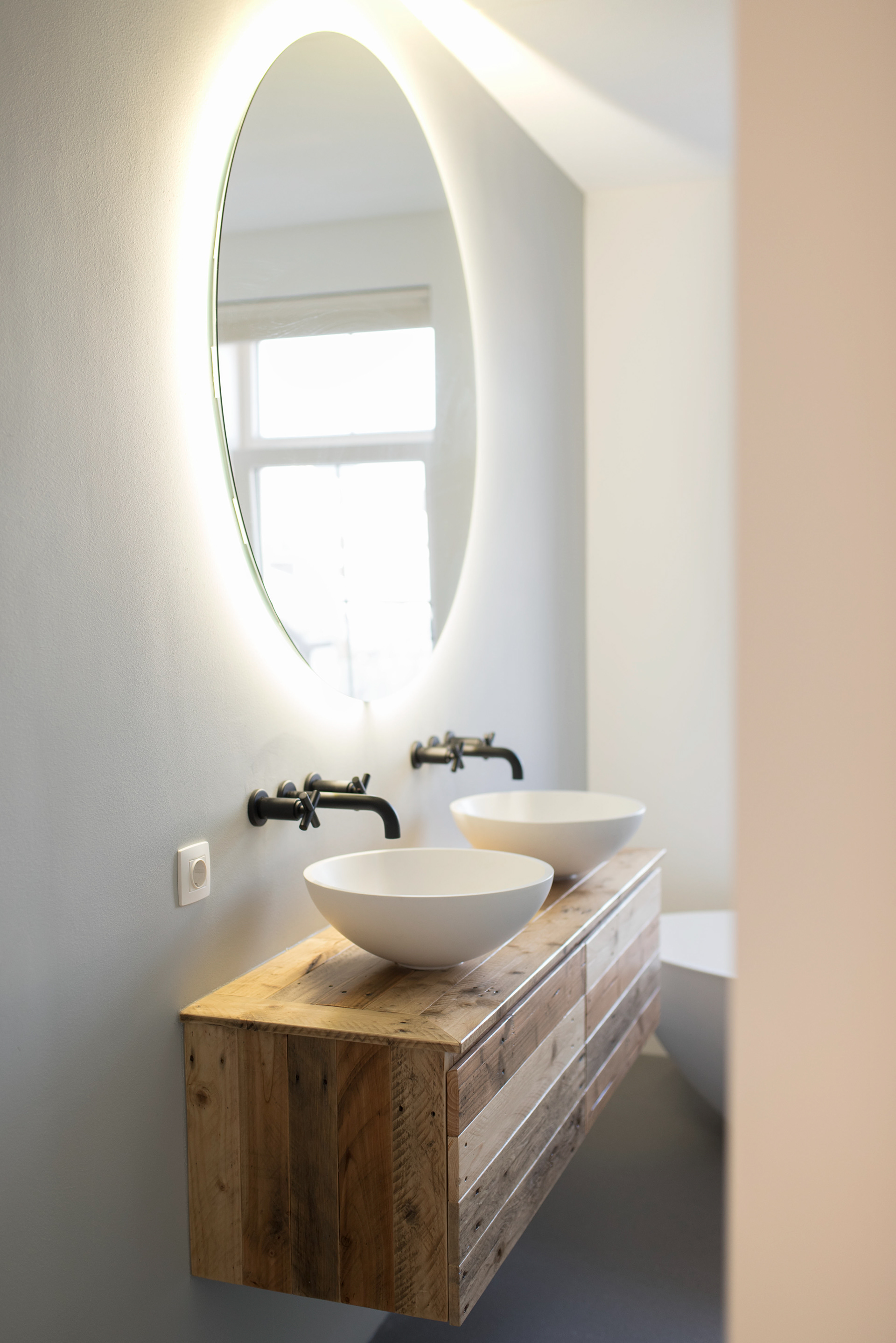 E X C E L L E N C E - B A D K A M E R S