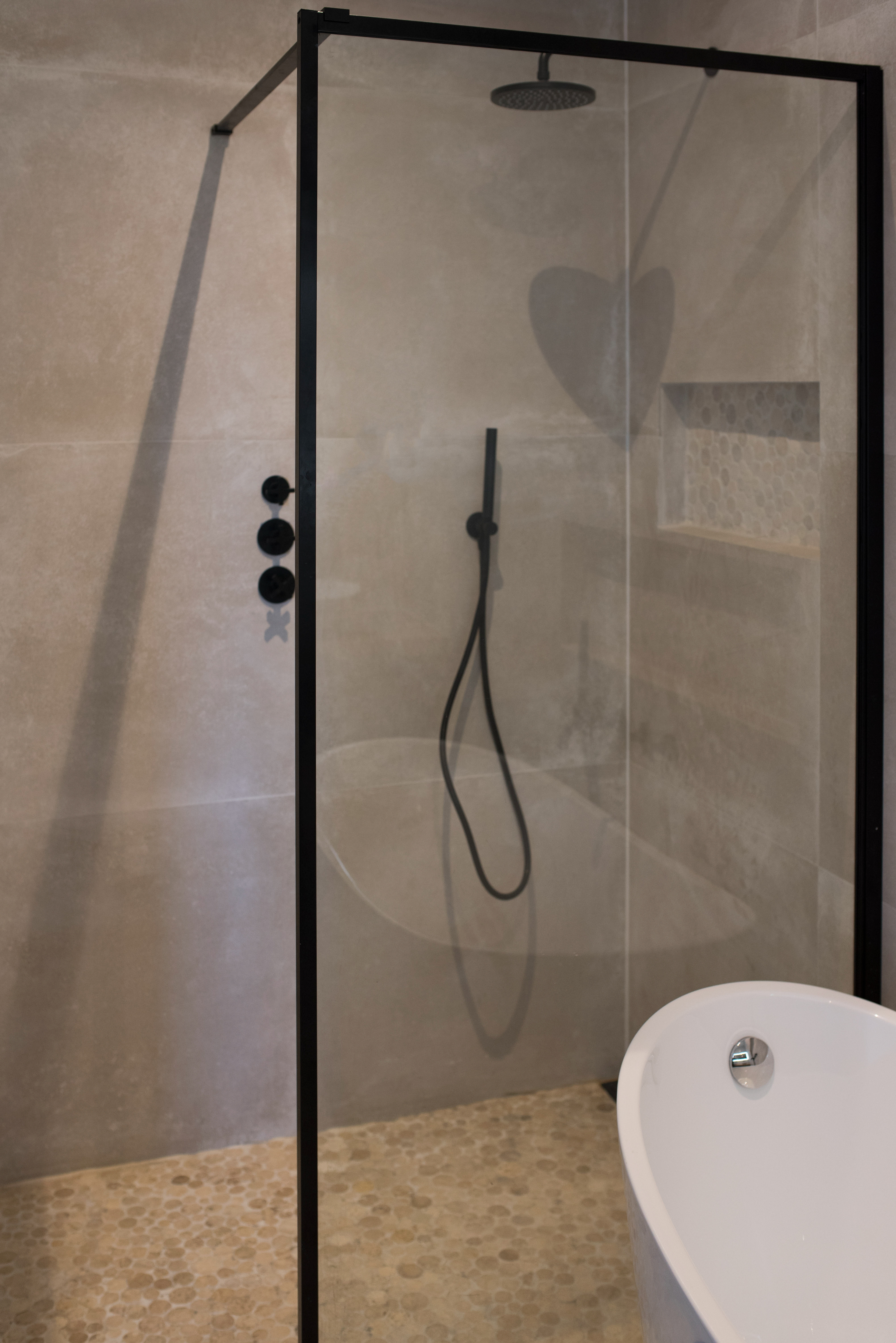 E X C E L L E N C E - B A D K A M E R S