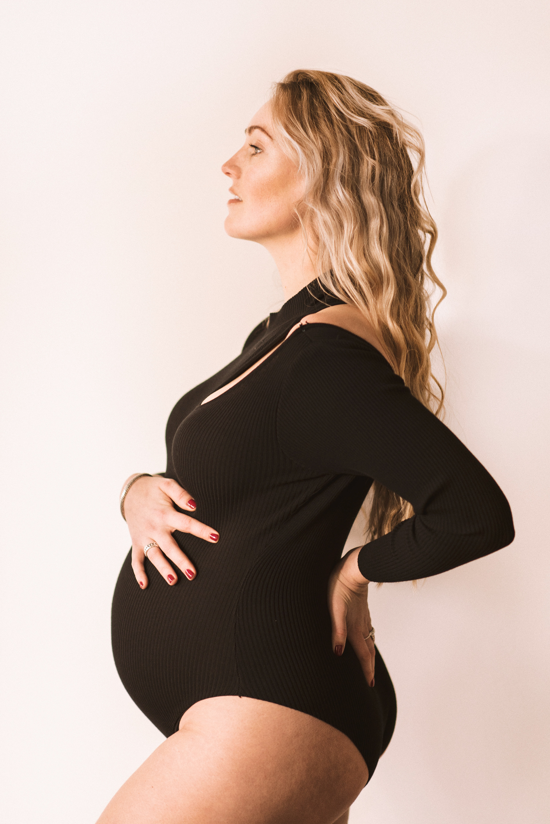 N I C O L E & M I K E